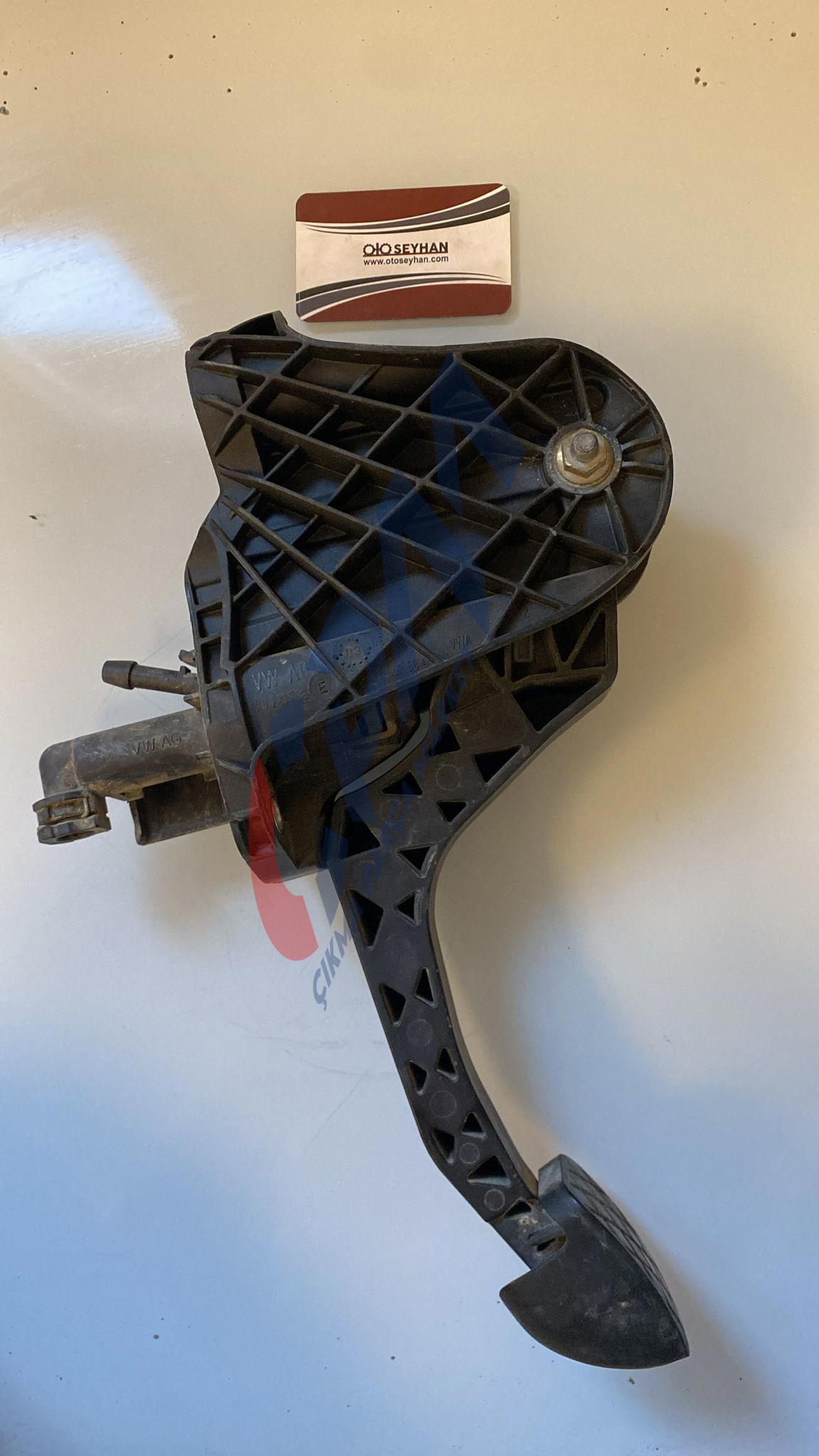 1K1721059AD vw golf 5 debriyaj pedalı ve merkezi