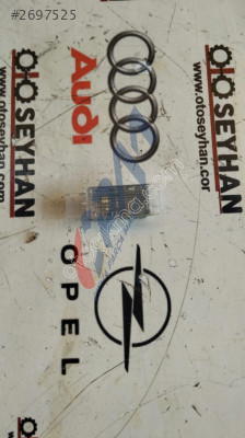 6l0947565 Skoda Octavia 2021 torpido lambası