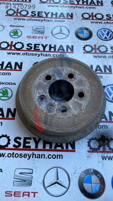 seat cordoba 2002 08 sol arka fren kampana