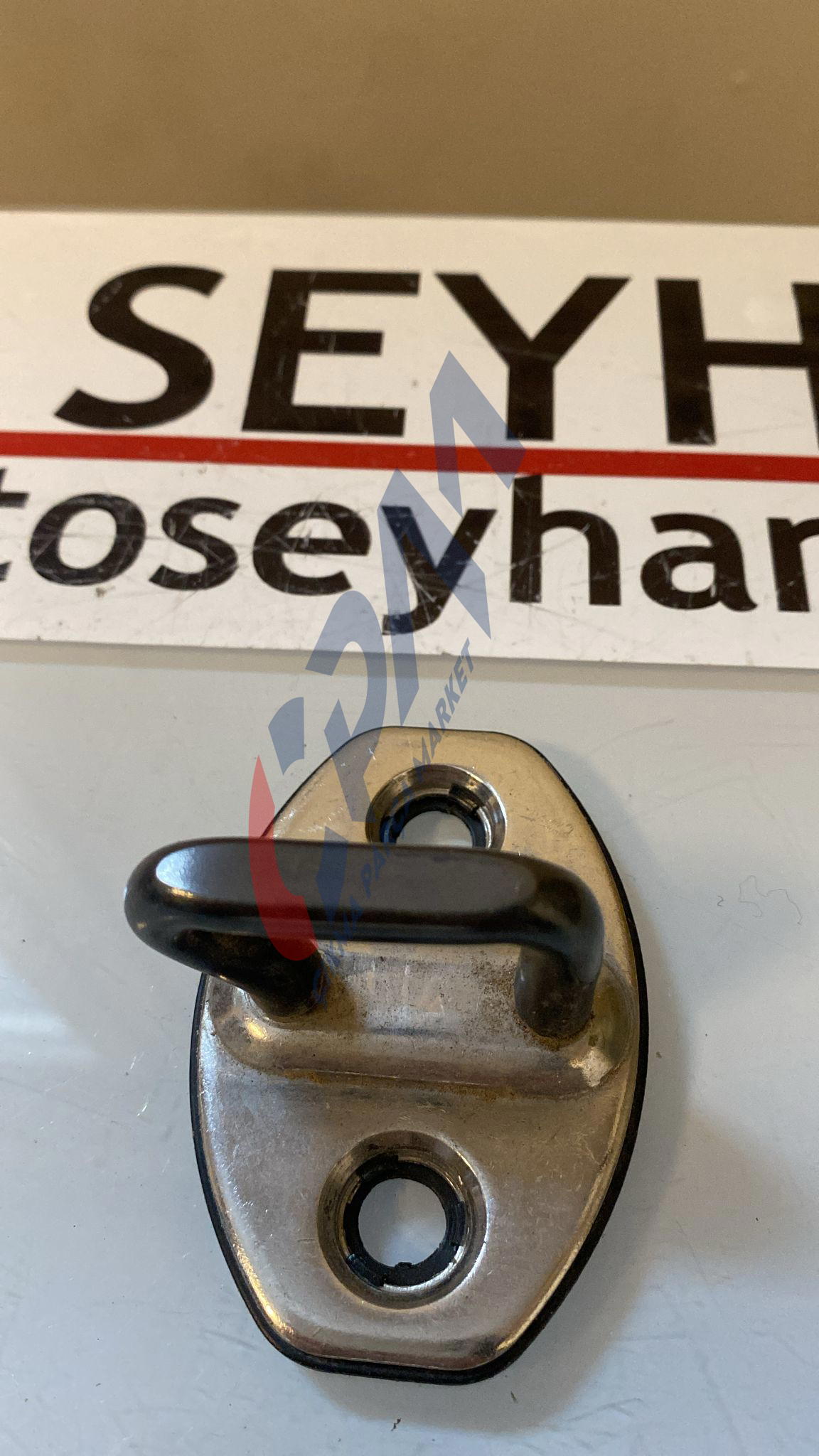 5K0837033 Volkswagen Golf 6 sağ sol ön uyumlu kapı kilit karşılığı