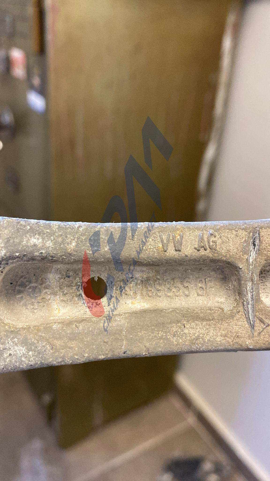 1K0199855BF Jetta 2012 şanzıman alt kulağı