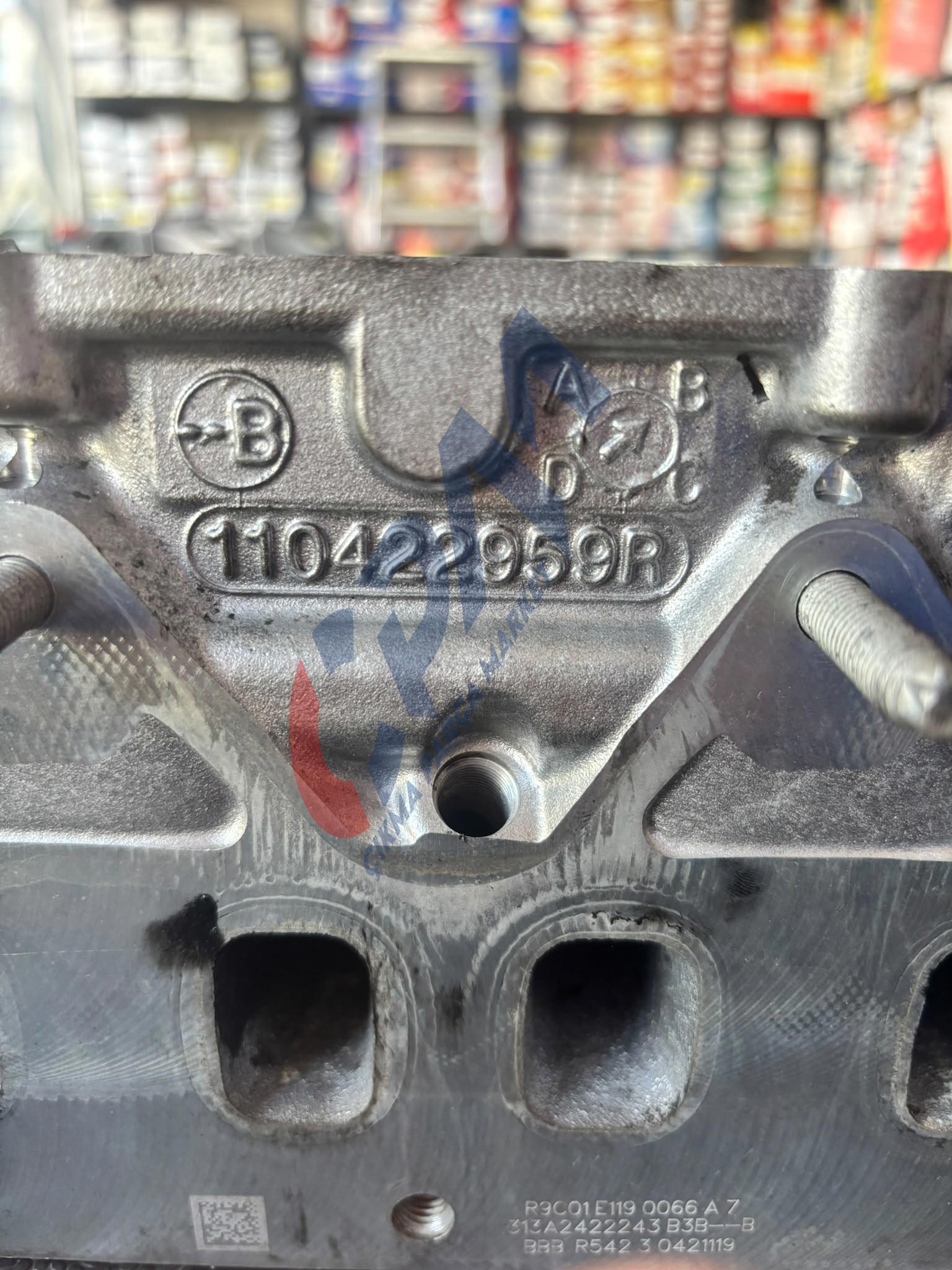MERCEDES R9M ÇIKMA SİLİNDİR KAPAĞI 110422959R