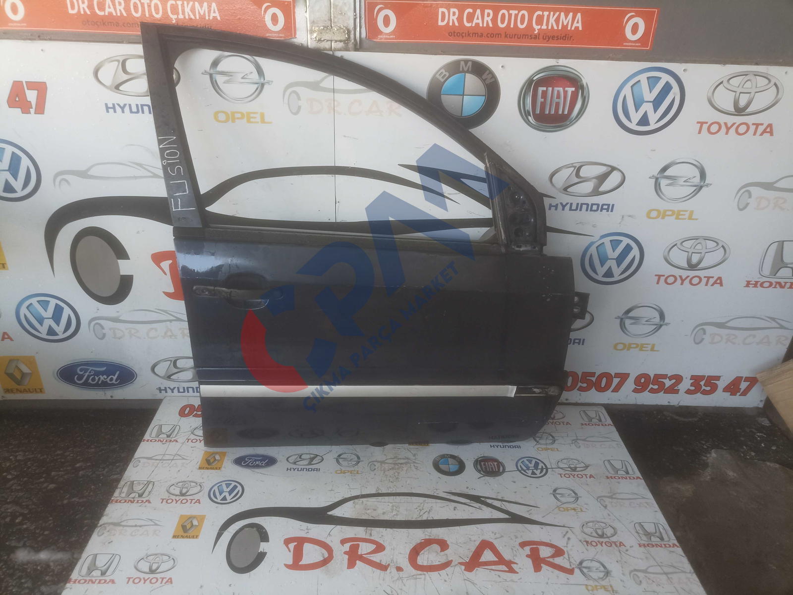 Ford Fusion Sağ Ön Kapı Dolu