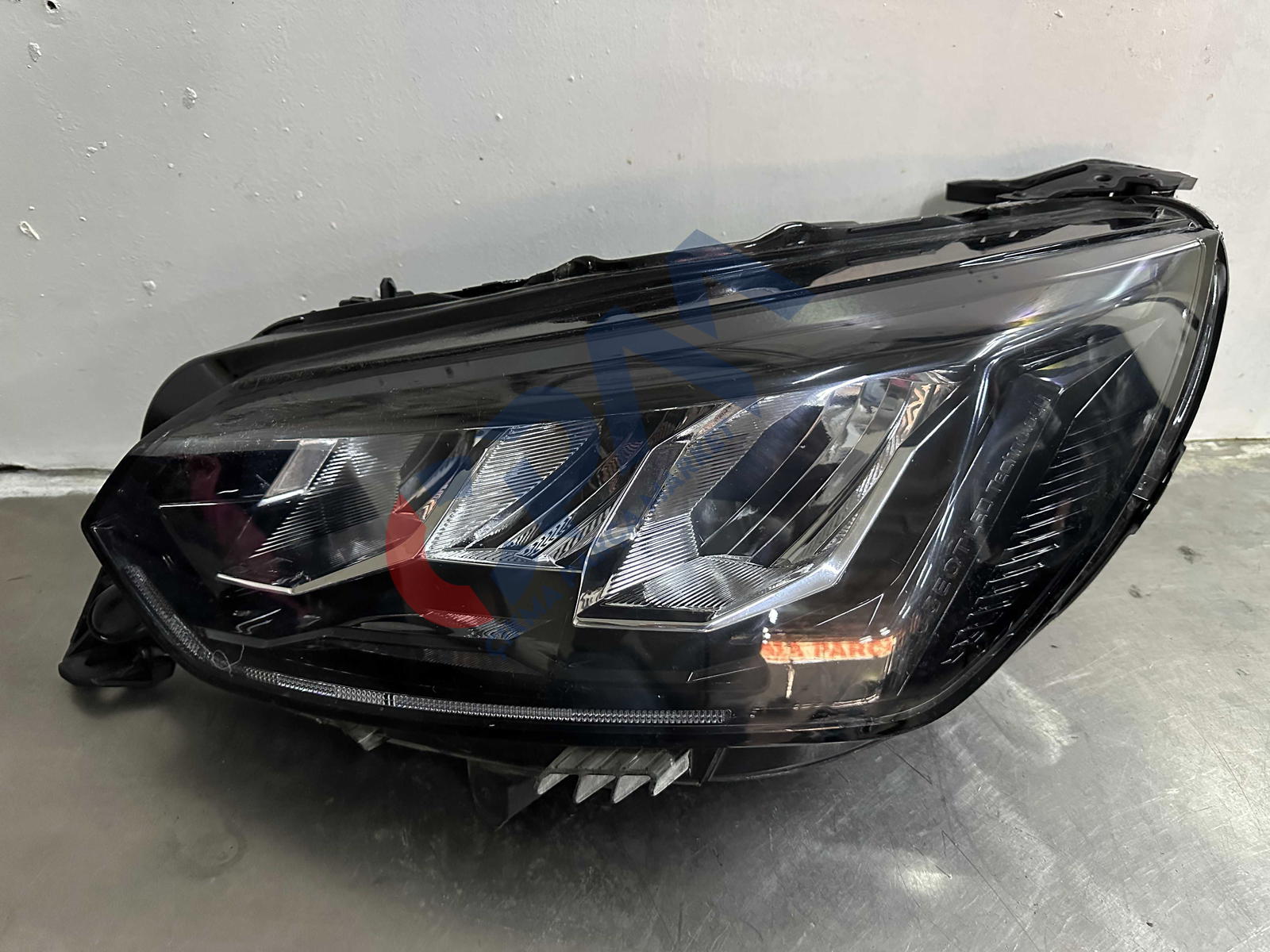 Peugeot 208 Sol Ön Far