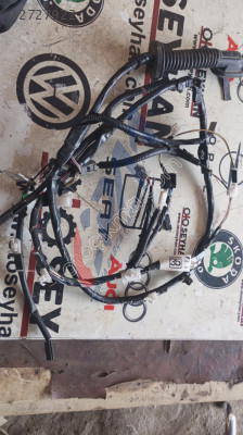 8218402 Toyota auris ön kapı Tesisatı