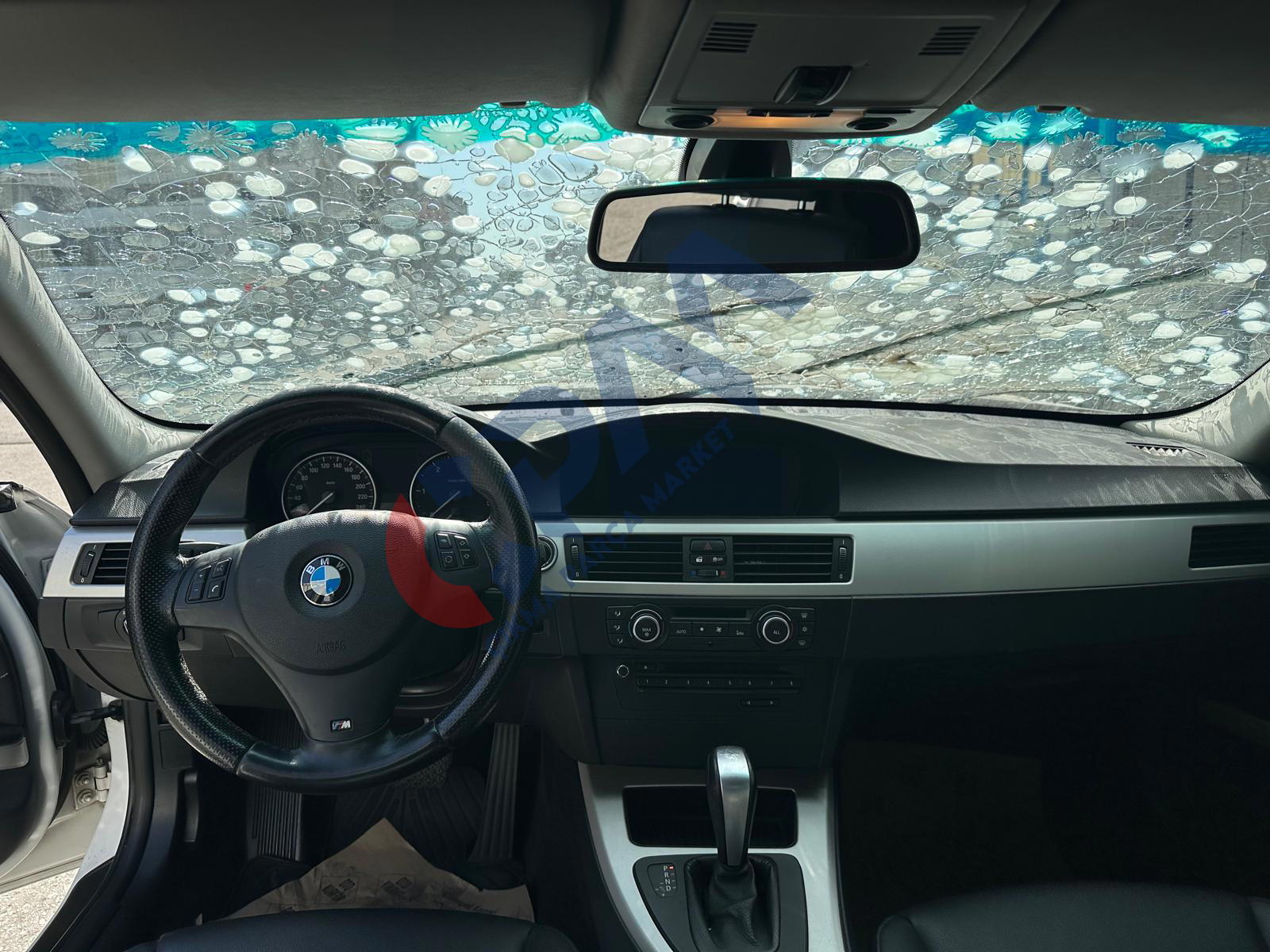 BMW E90 LCİ EKRANLI GÖĞÜS TORPİDO KOMPLE SET ORJİNAL