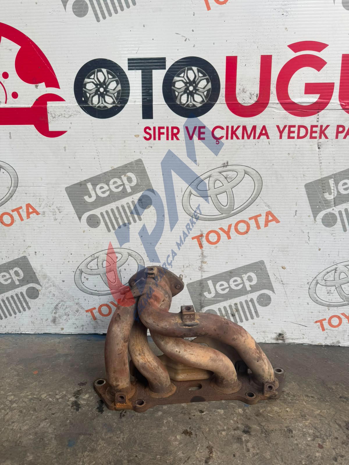 1997 2001 MODEL TOYOTA CARİNA EGZOZ MANİFOLDU