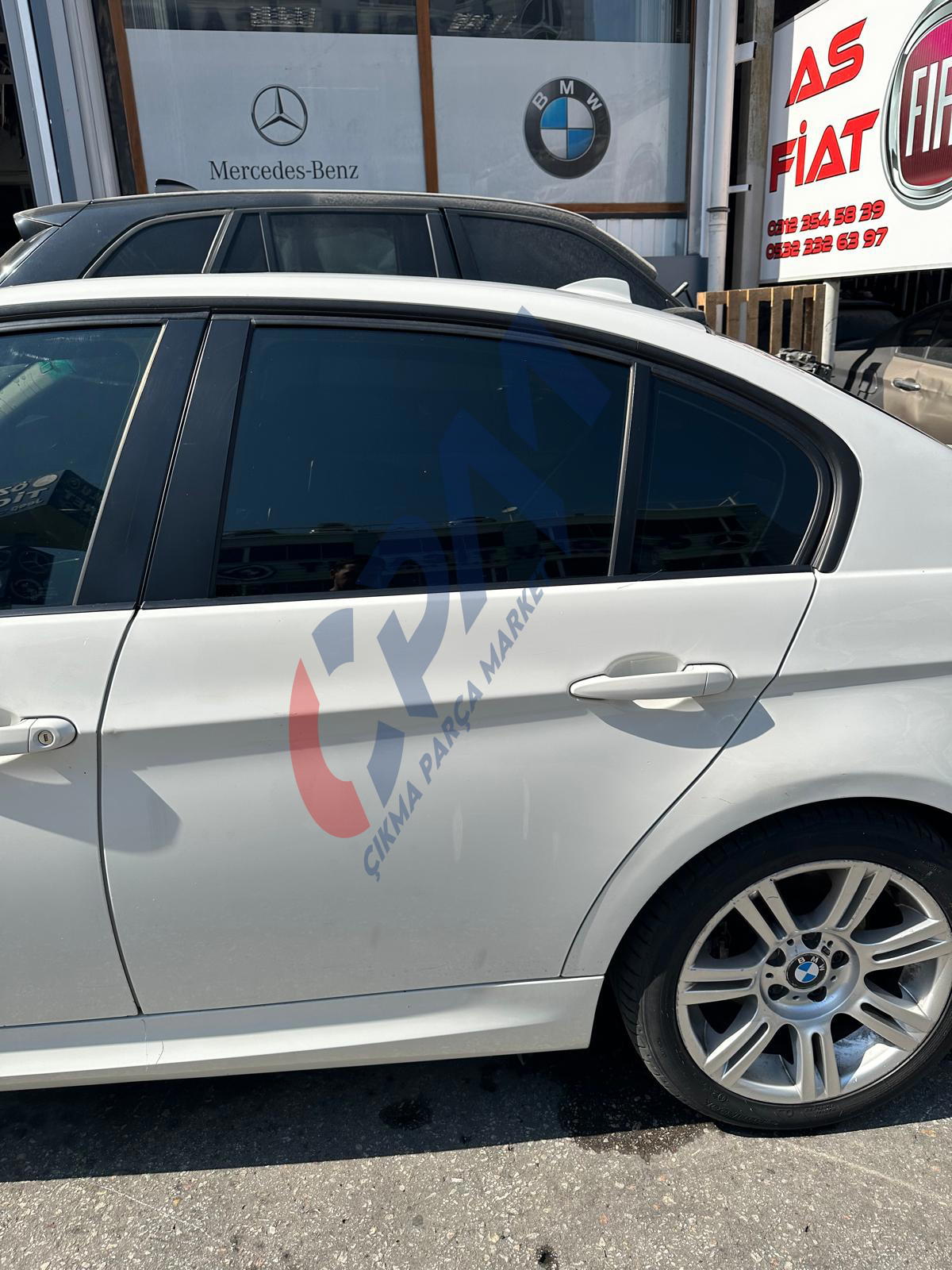 BMW E90 SOL ARKA KAPI BEYAZ