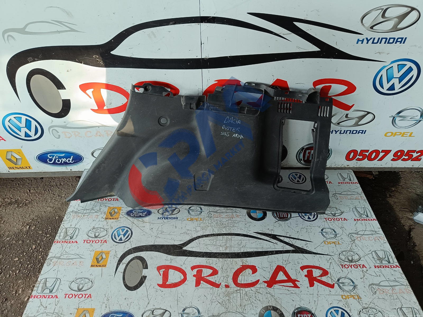 Dacia Duster Sağ Bagaj Kaplaması 849500051R