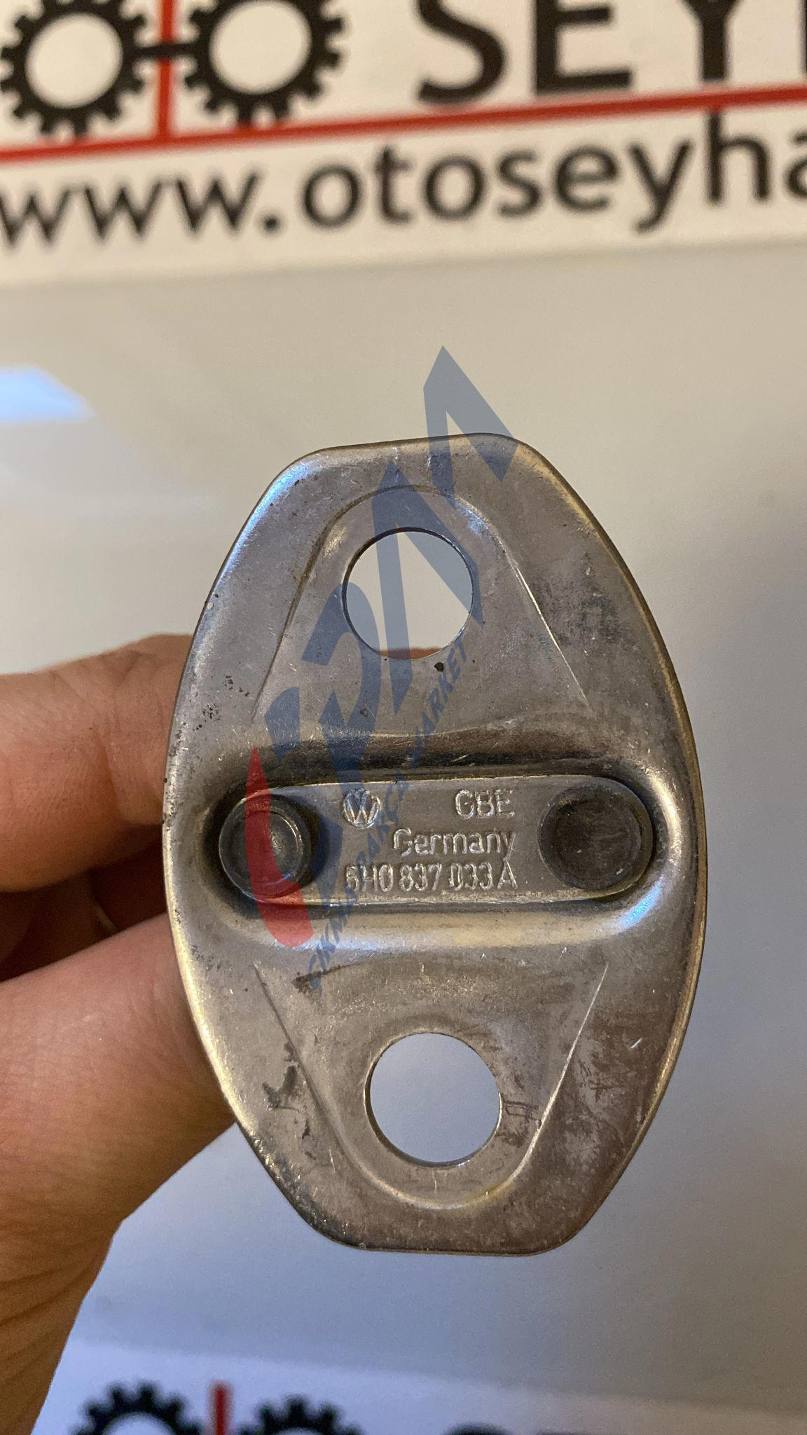 6H0837033A Seat Leon 2002 sol ön kapı kilit karşılığı