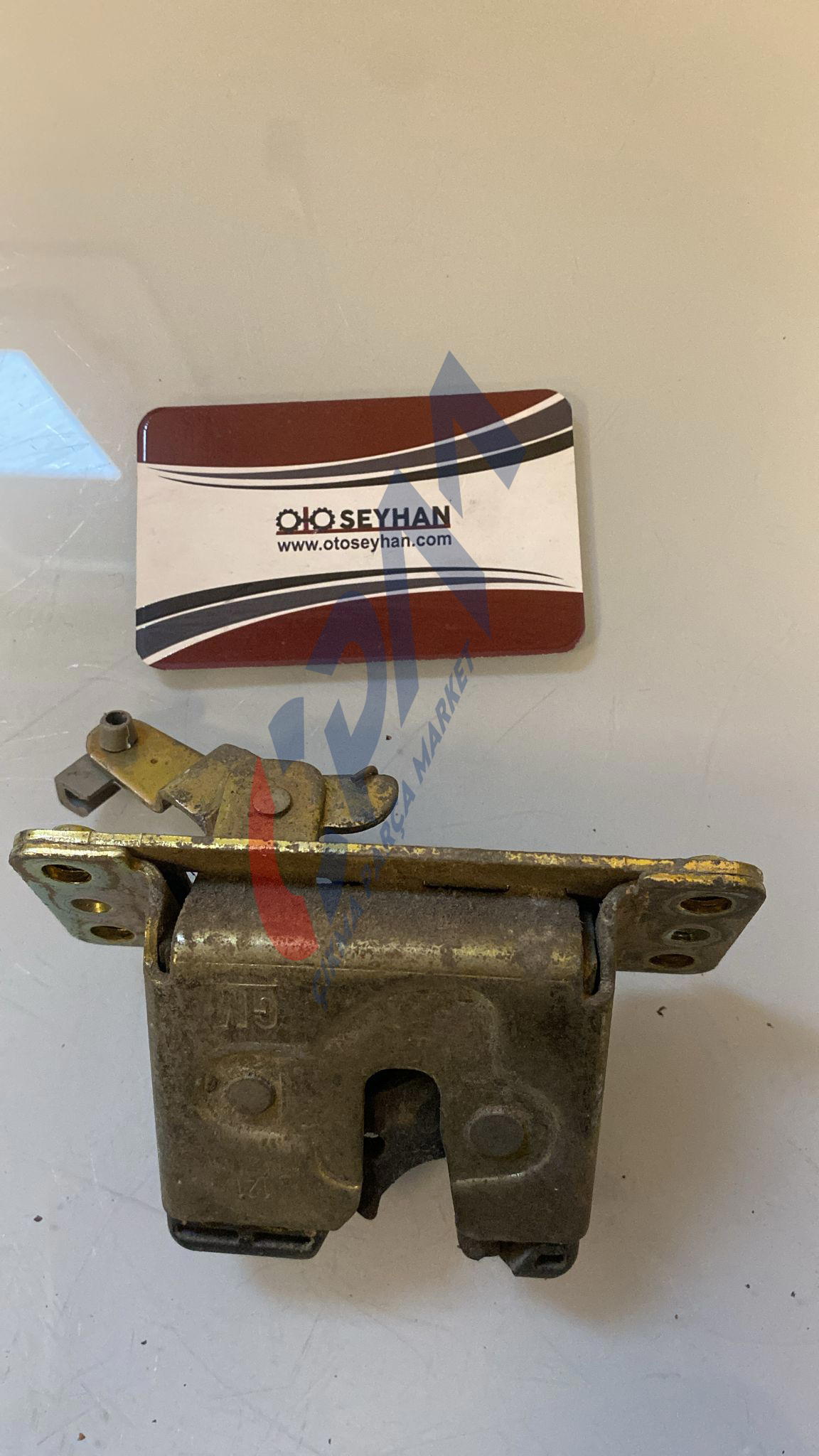 opel zafira 2003 bagaj kilidi