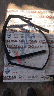 5F4839431 seat leon 2017 20 sol arka kapı cam çerçeve fitili