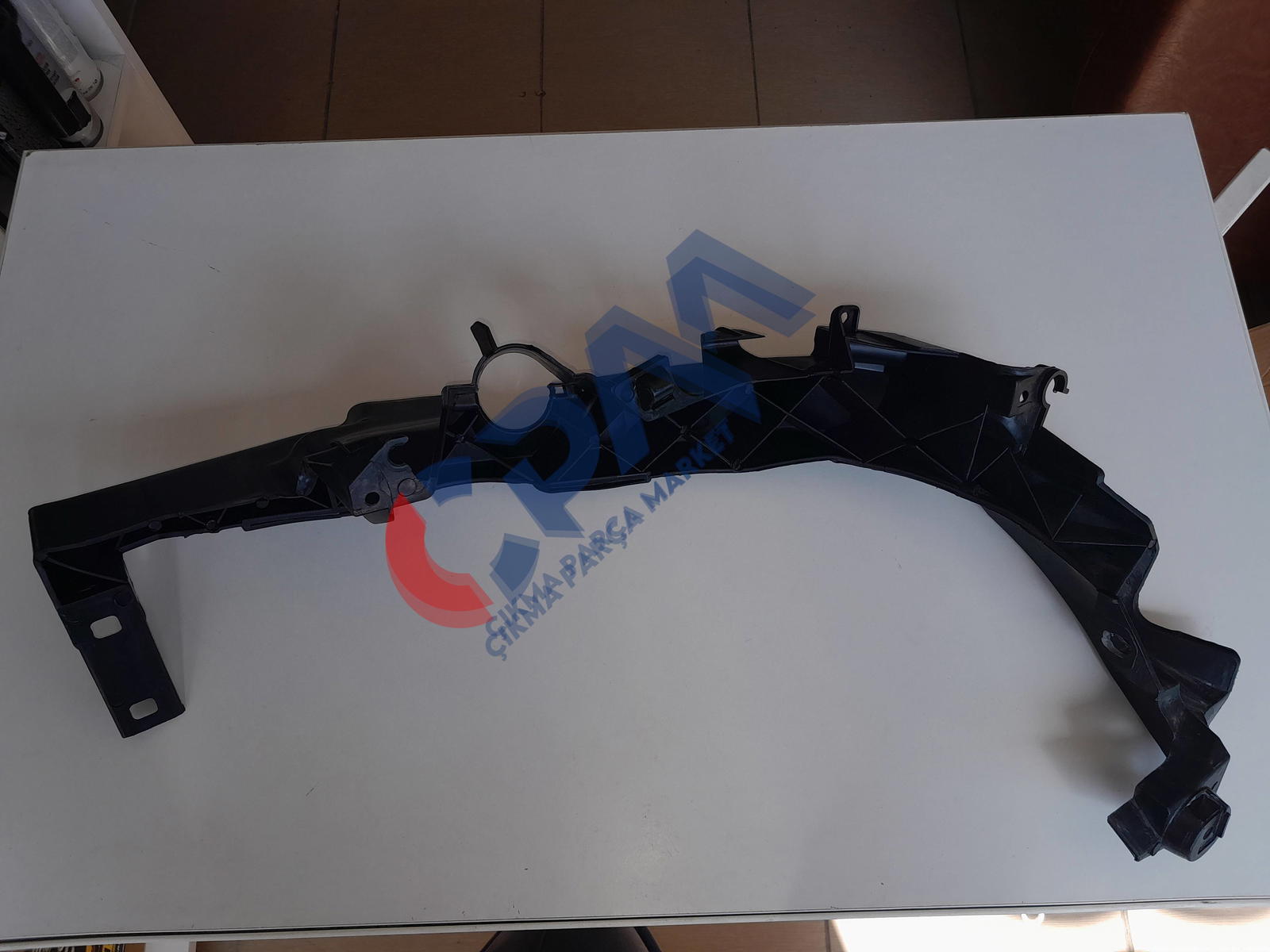 BMW 3 Serisi E90 Sol Far Braketi 51647116707