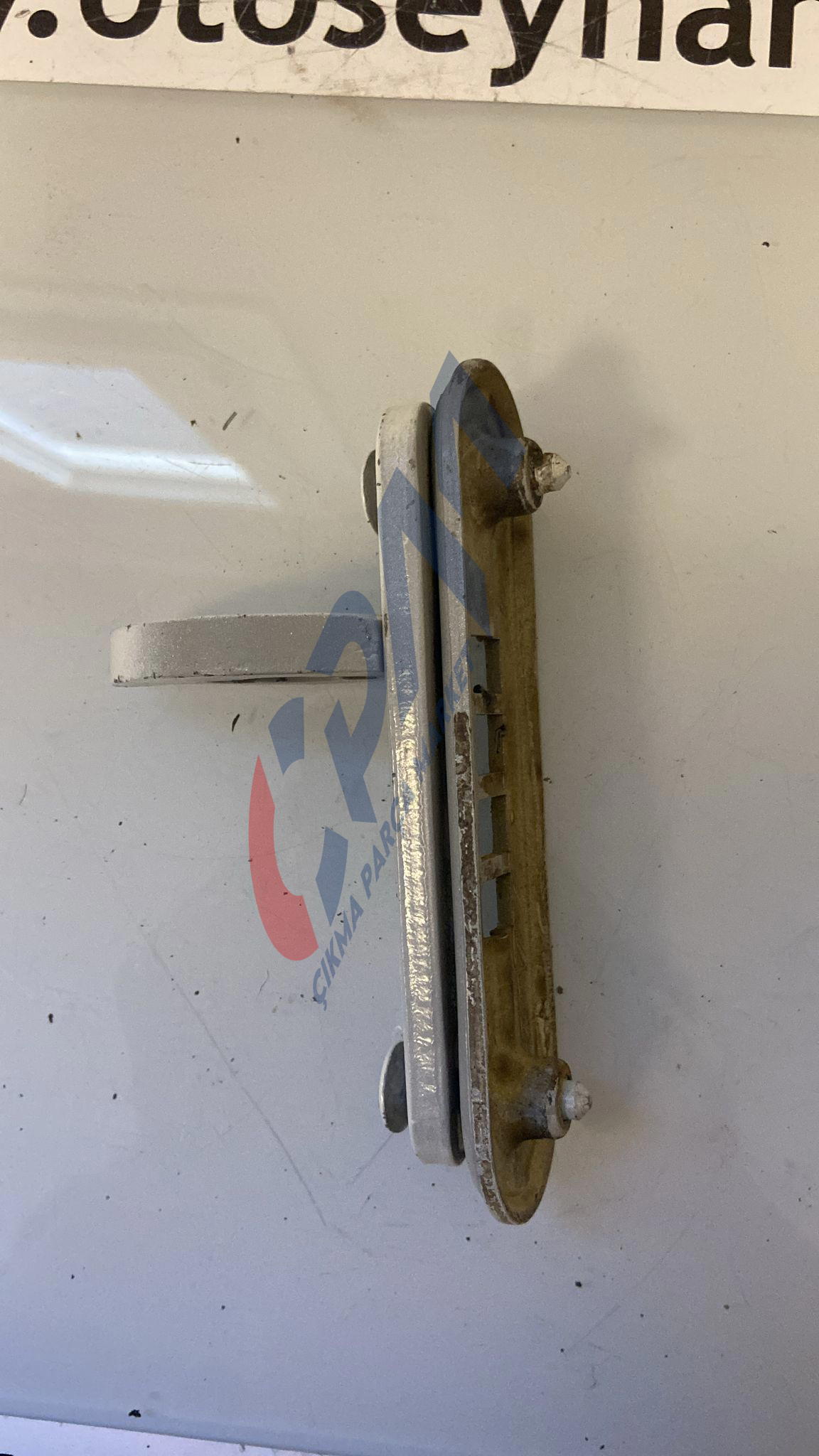 A047058 Mercedes C180 W204 sol arka kapı alt menteşesi