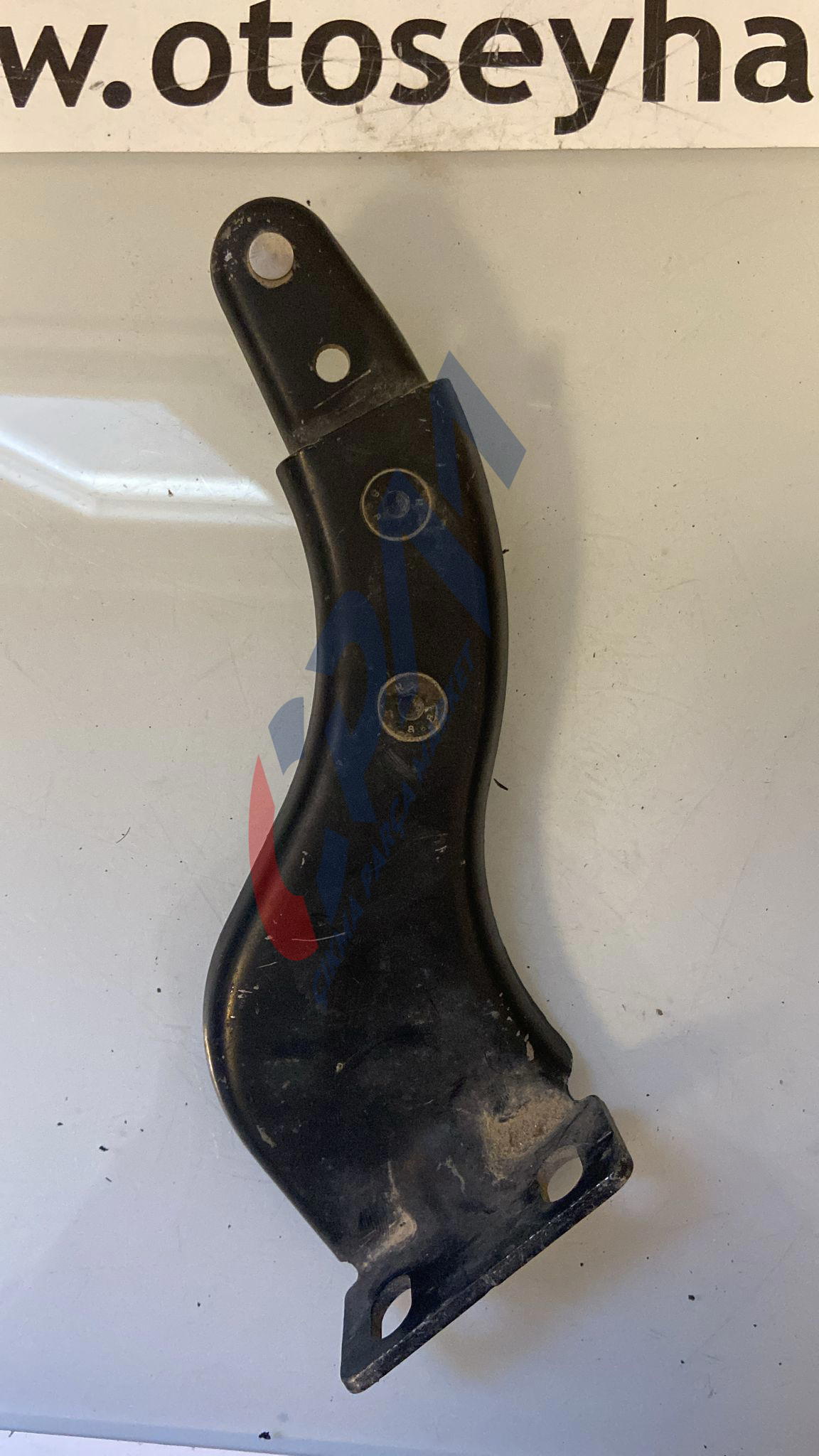 2K0843435A Volkswagen Caddy 2008 sol sürgülü kapı üst ray makarası