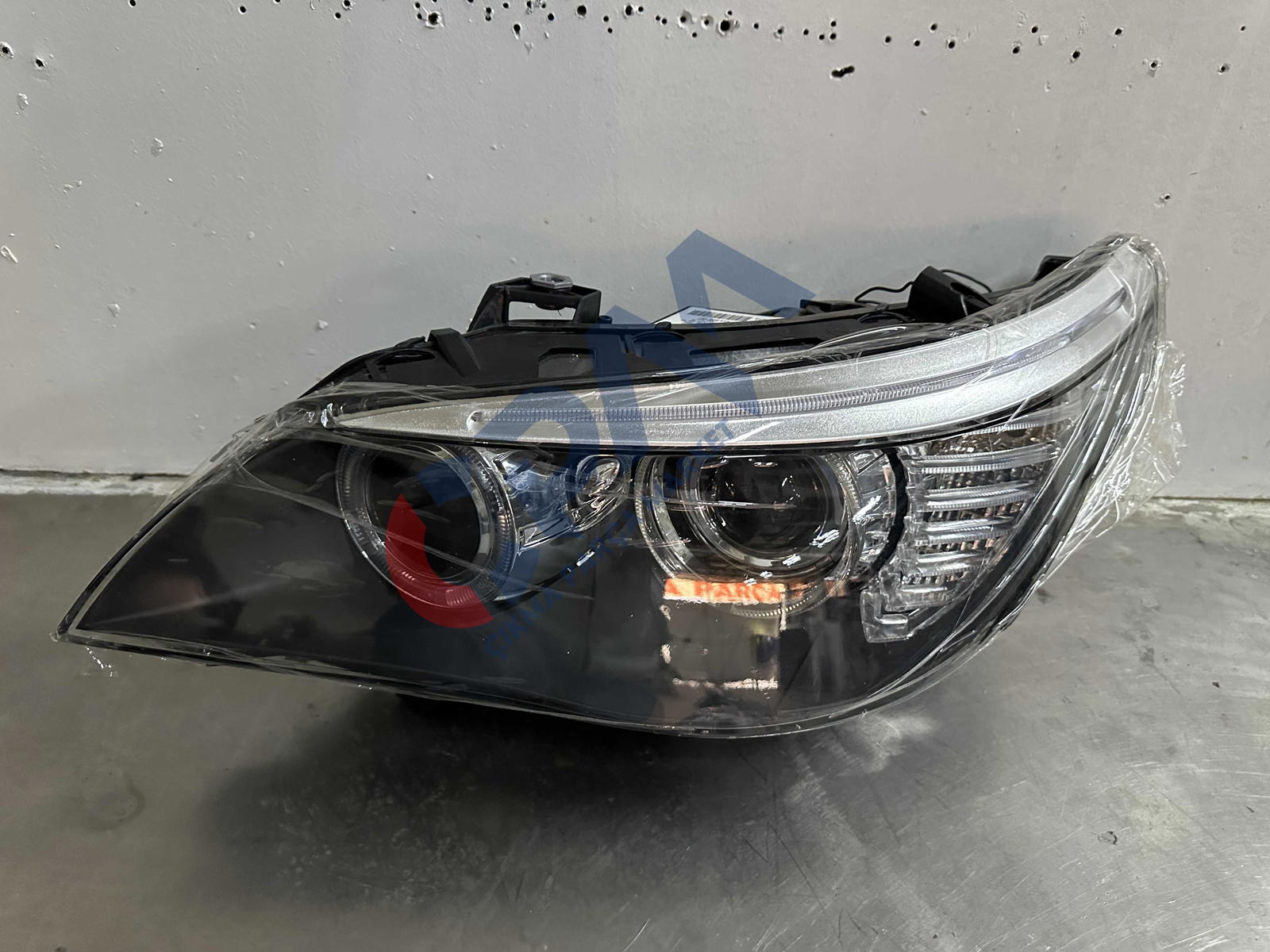 BMW 5 Serisi E60 Sol Ön Far