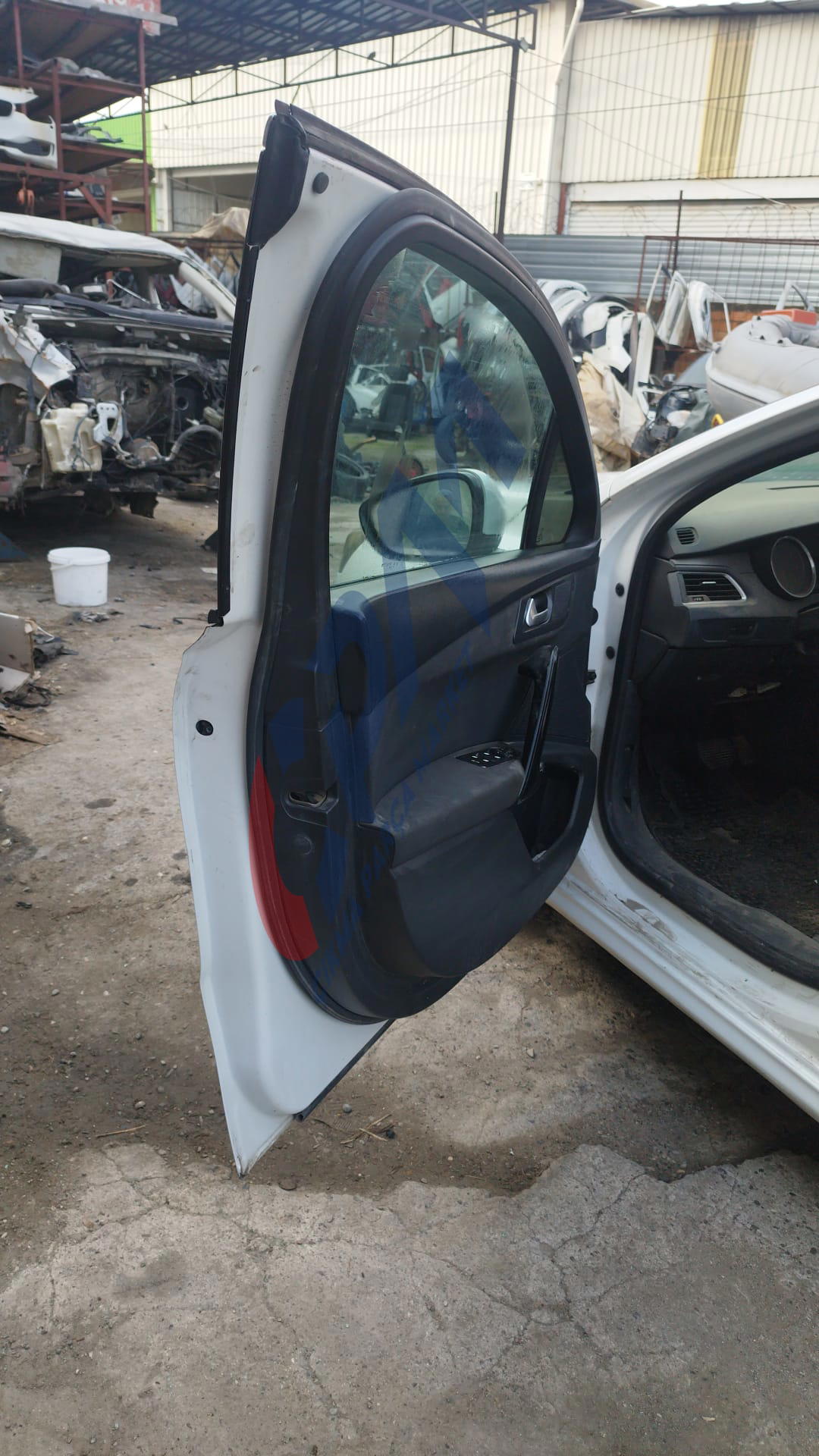 Peugeot 508 2011 sol ön kapı