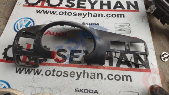 seat ibiza 2000 göğüs şapkası