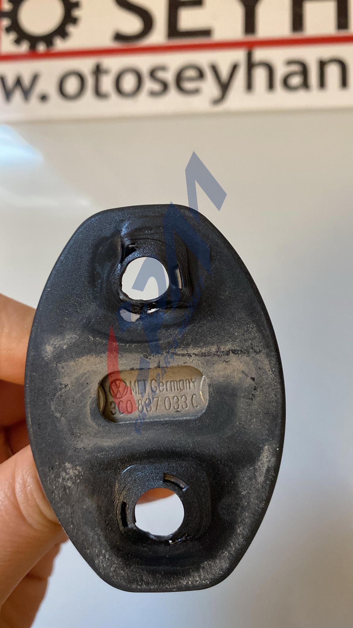 3C0837033C Seat Leon 2015 sol arka kapı kilit karşılığı