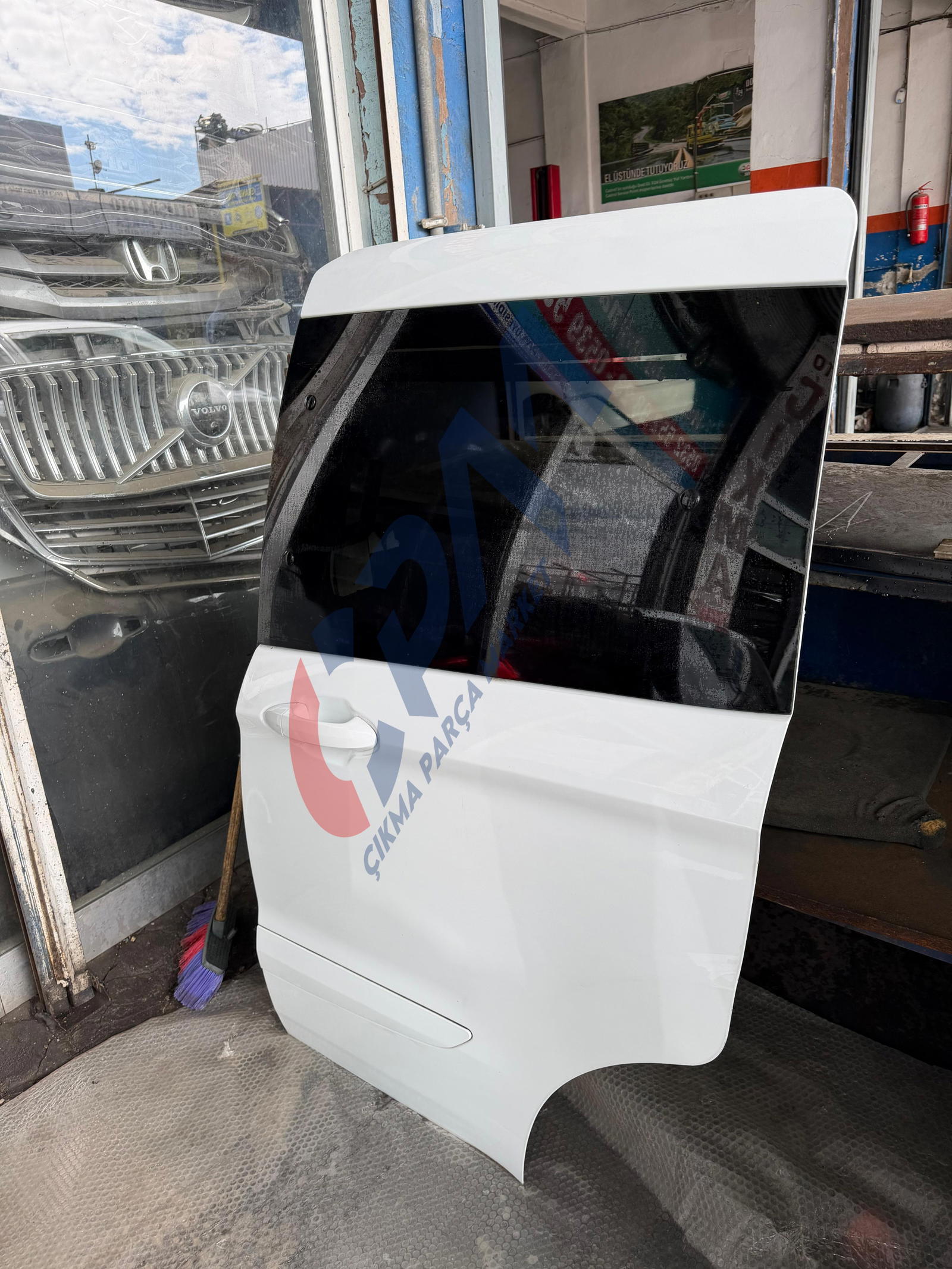2014 2020 FORD TOURNEO COURIER SÜRGÜLÜ SOL ARKA KAPI