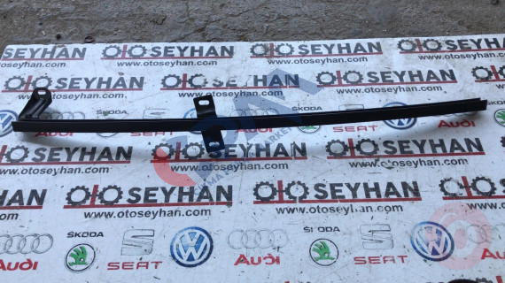 1K6839407A vw golf 5 sol arka kapı cam kızağı
