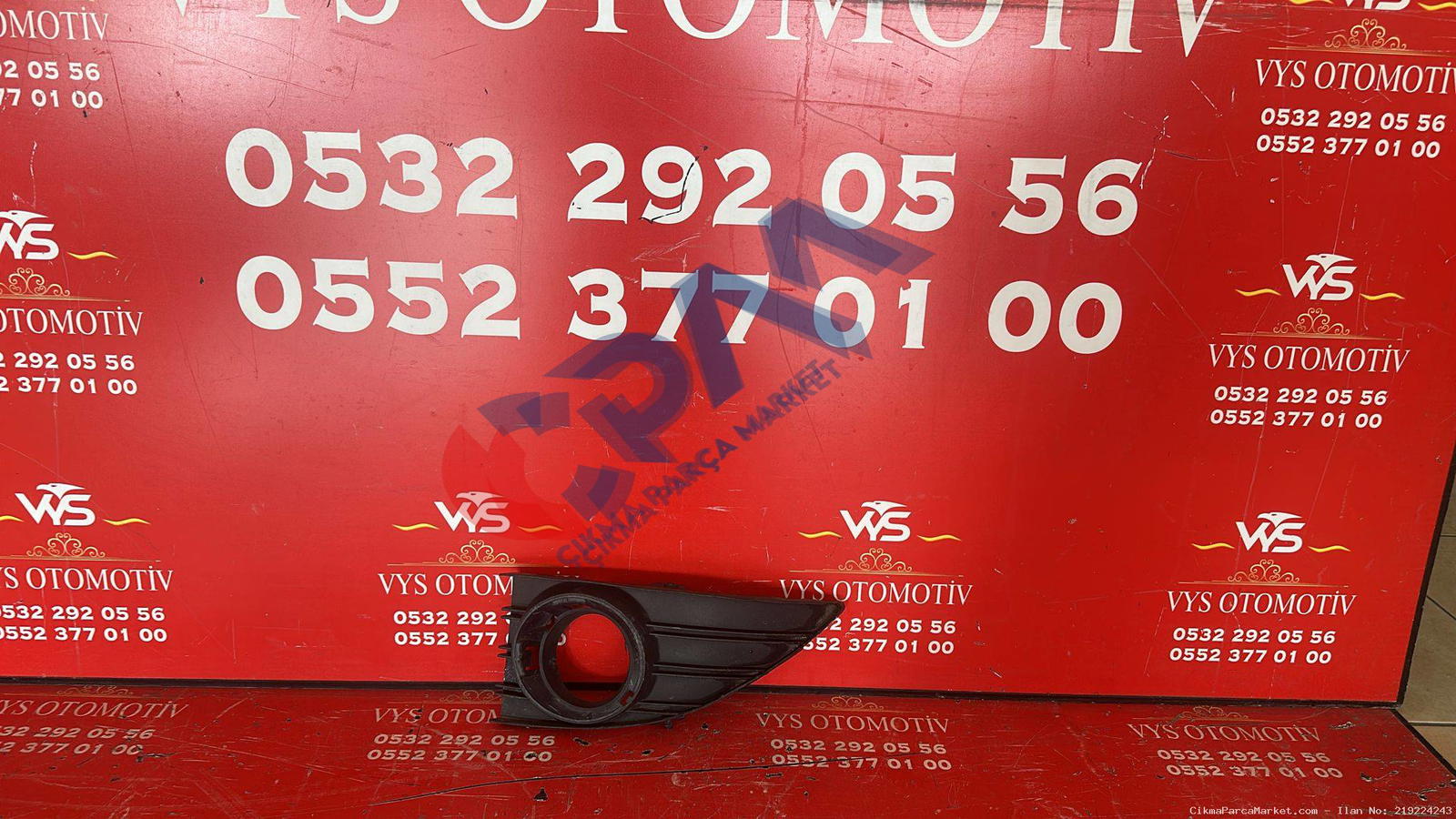Renault Fluence Sağ Sis Farı Çerçevesi 767170000109