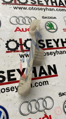 1K0858685B vw golf passat tiguan tavan tutamağı braketi