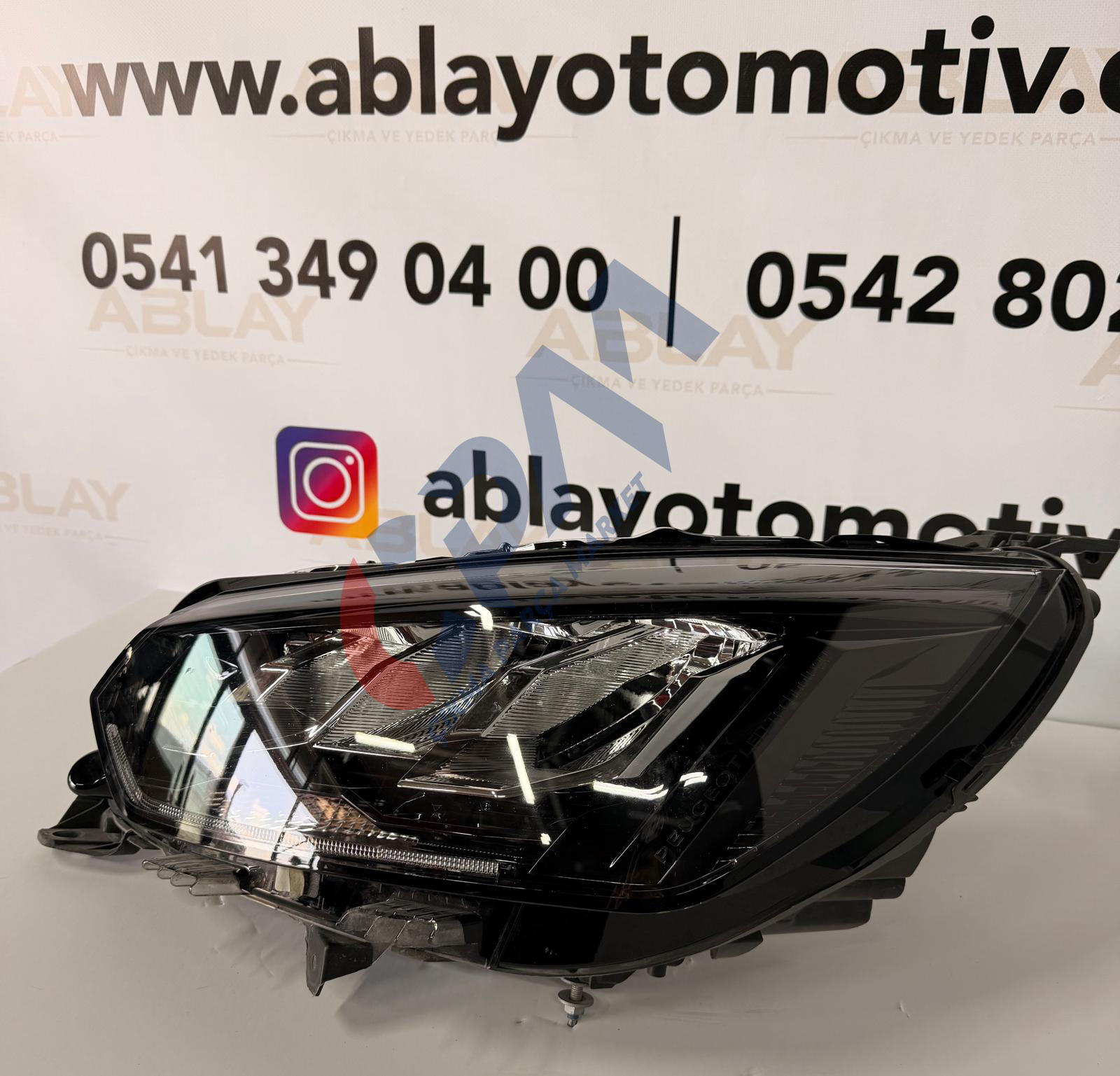 2021 2025 Peugeot 208 2008 YENİ ALLURE LED Sol Ön Far 9833036380
