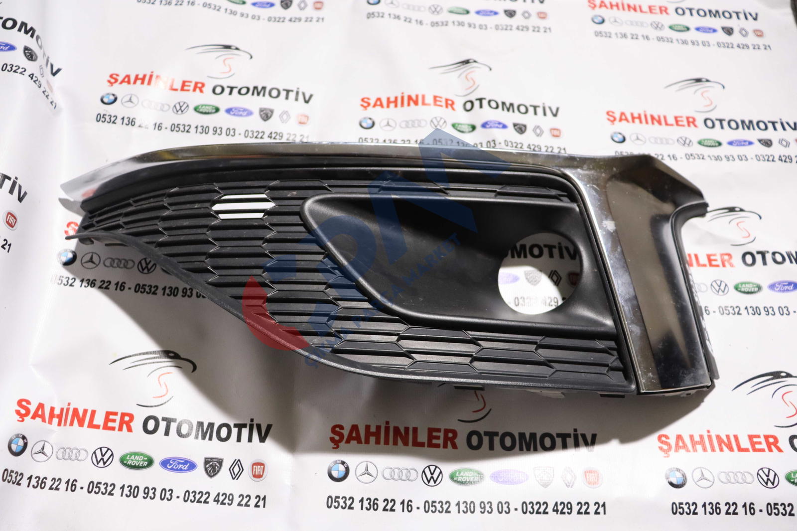 Audi A5 Sağ Ön Sis Far Kapağı 8w6807682s