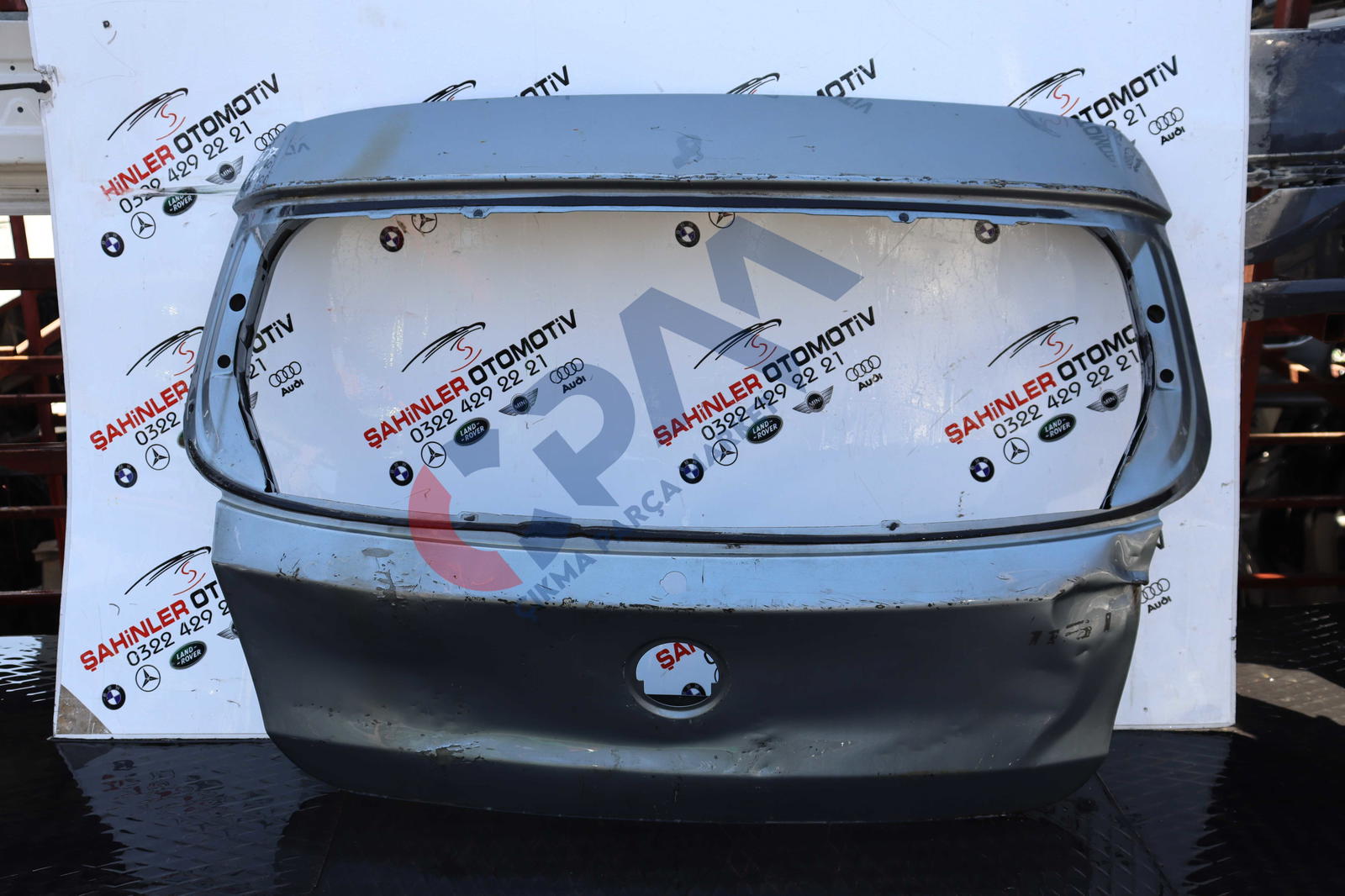 BMW 1 Serisi E87 Arka Bagaj Kapağı