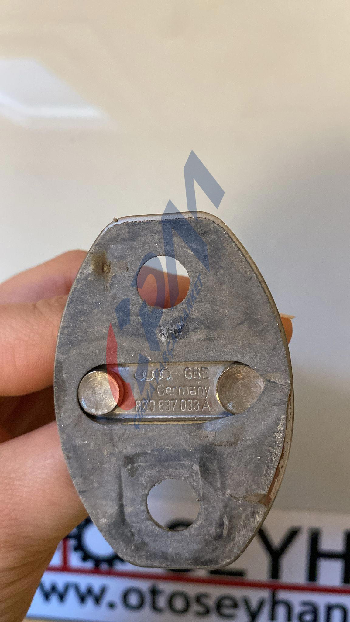 8Z0837033A Audi A3 sportback 2010 4 kapı uyumlu kilit karşılığı