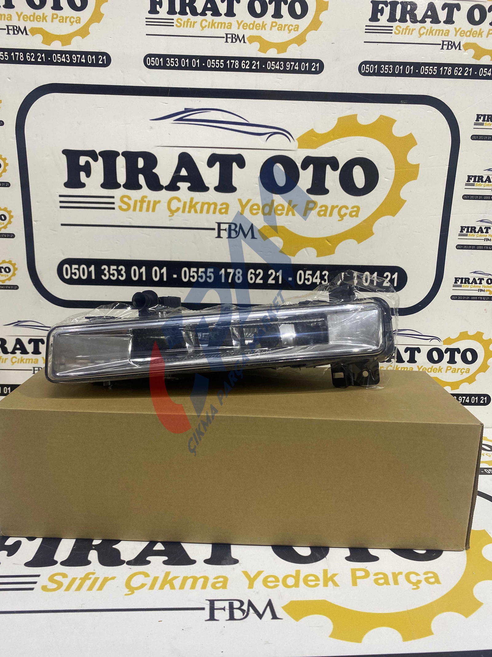 BMW 5 Serisi G30 B46 B47 B48 Sağ Sis Farı 63177349132