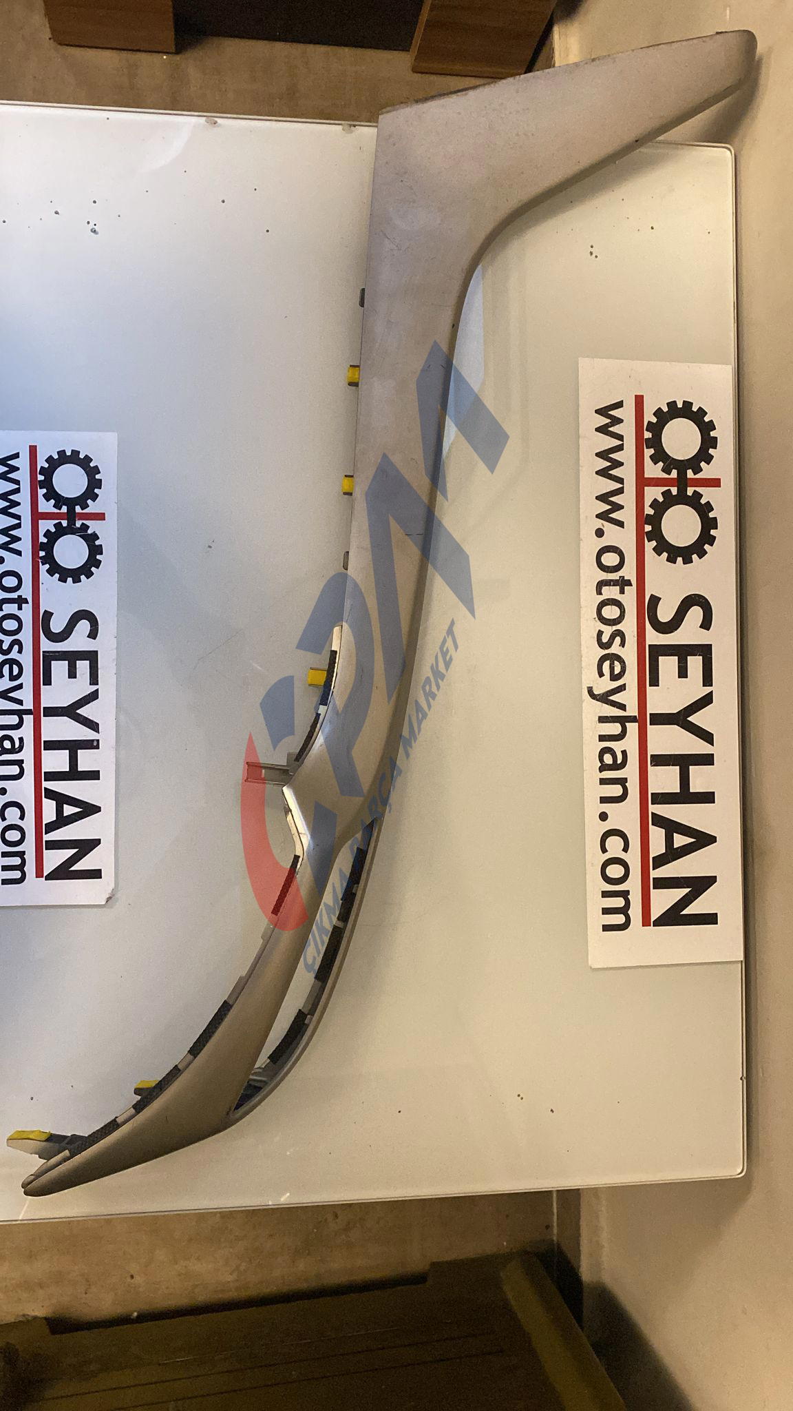 84795 A6000 hyundai i30 2015 göğüs orta sağ havalandırma çerçevesi