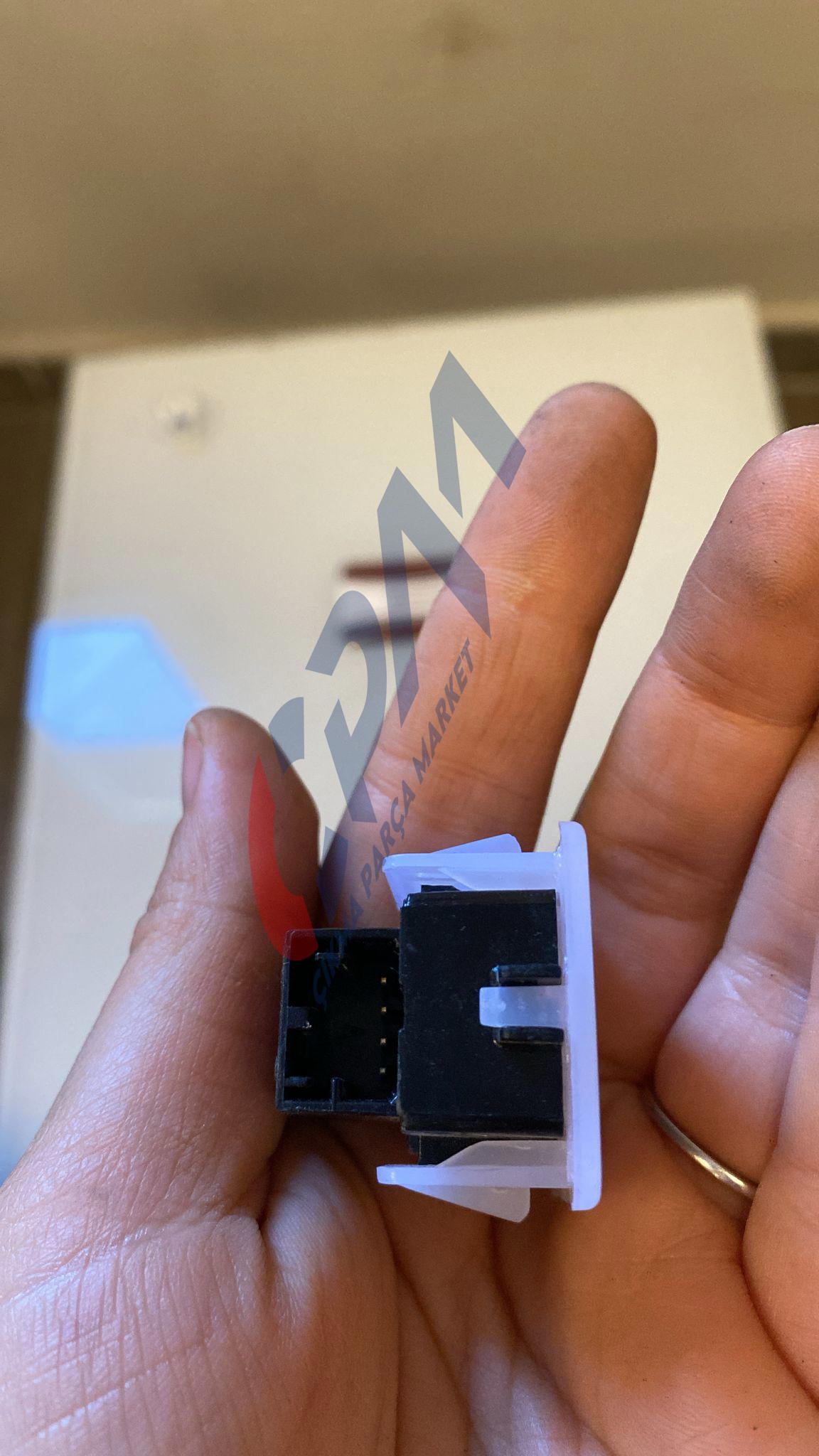 5H0919390E Volkswagen Golf 8 kapı kartonu aydınlatma lambası