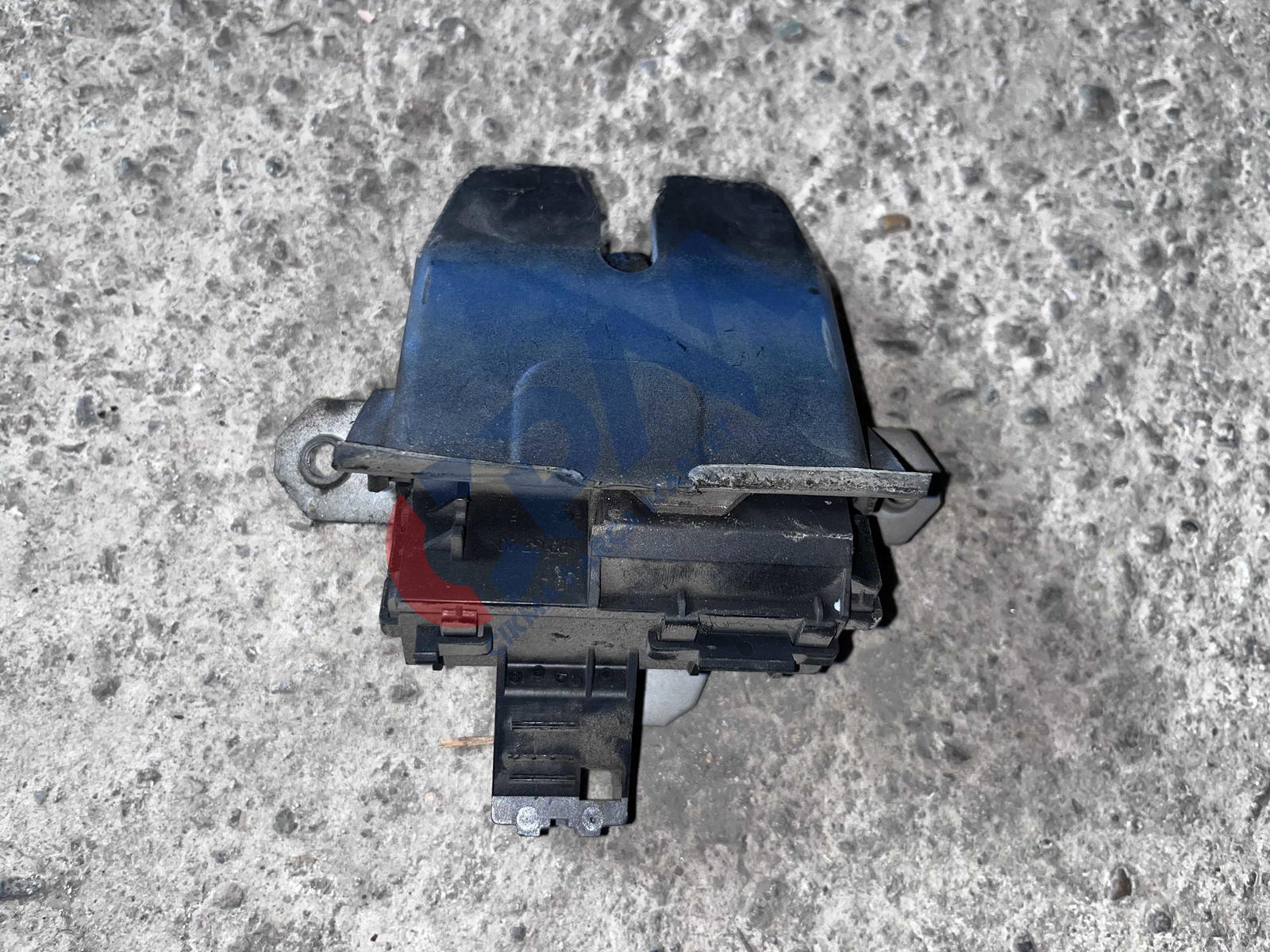 FORD FOCUS 2.5 BAGAJ KİLİDİ HATASIZ ORJİNAL