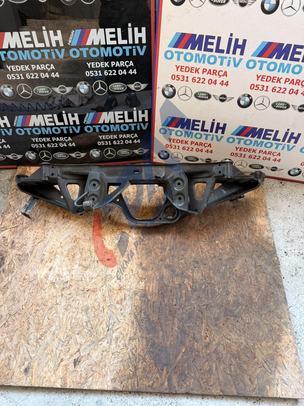 MİNİ COOPER R60 ÇIKMA ARKA BEŞİK9804722 9804406