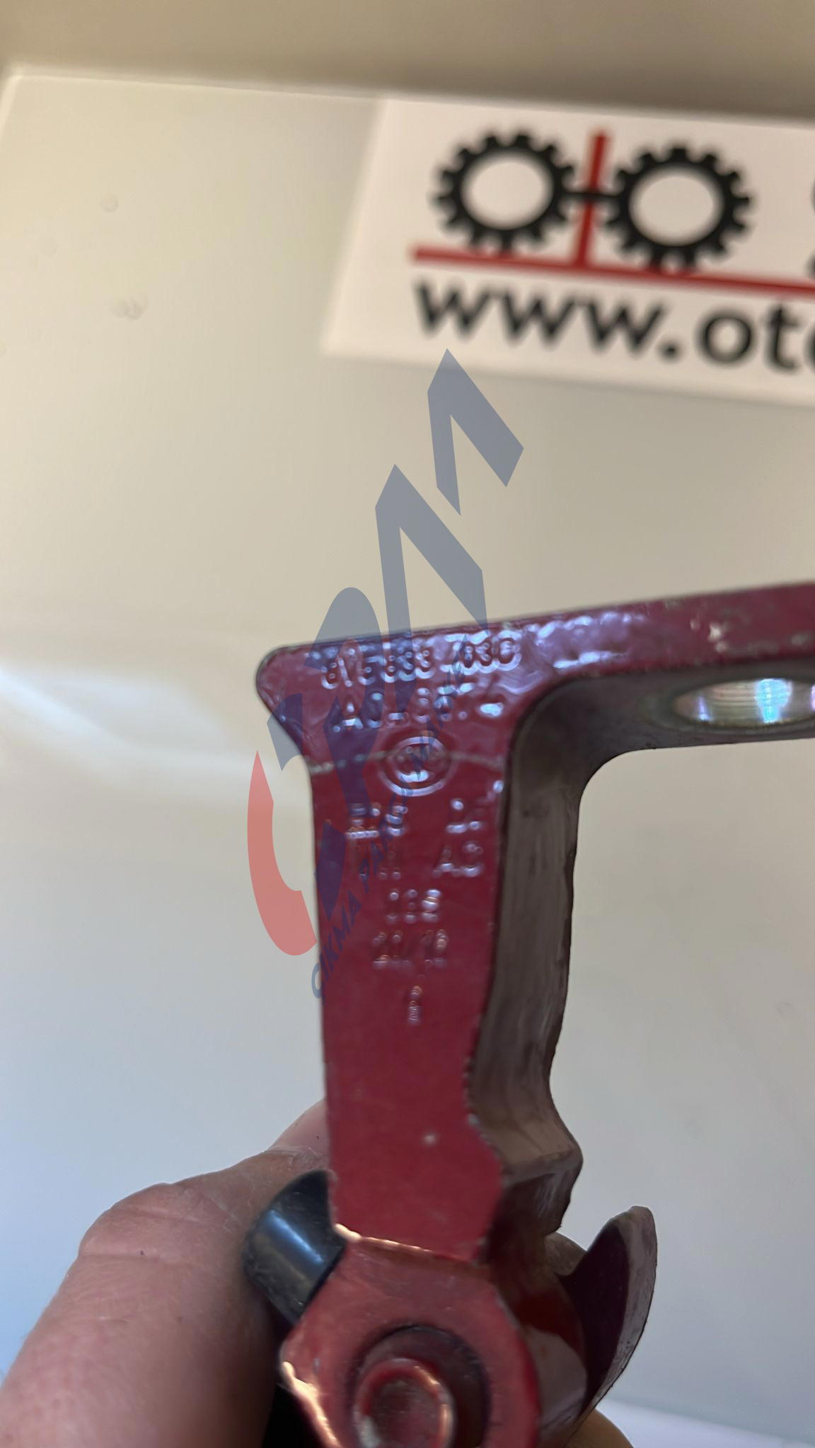 8V5833403C tiguan 2017 sol arka ön uyumlu kapı menteşesi