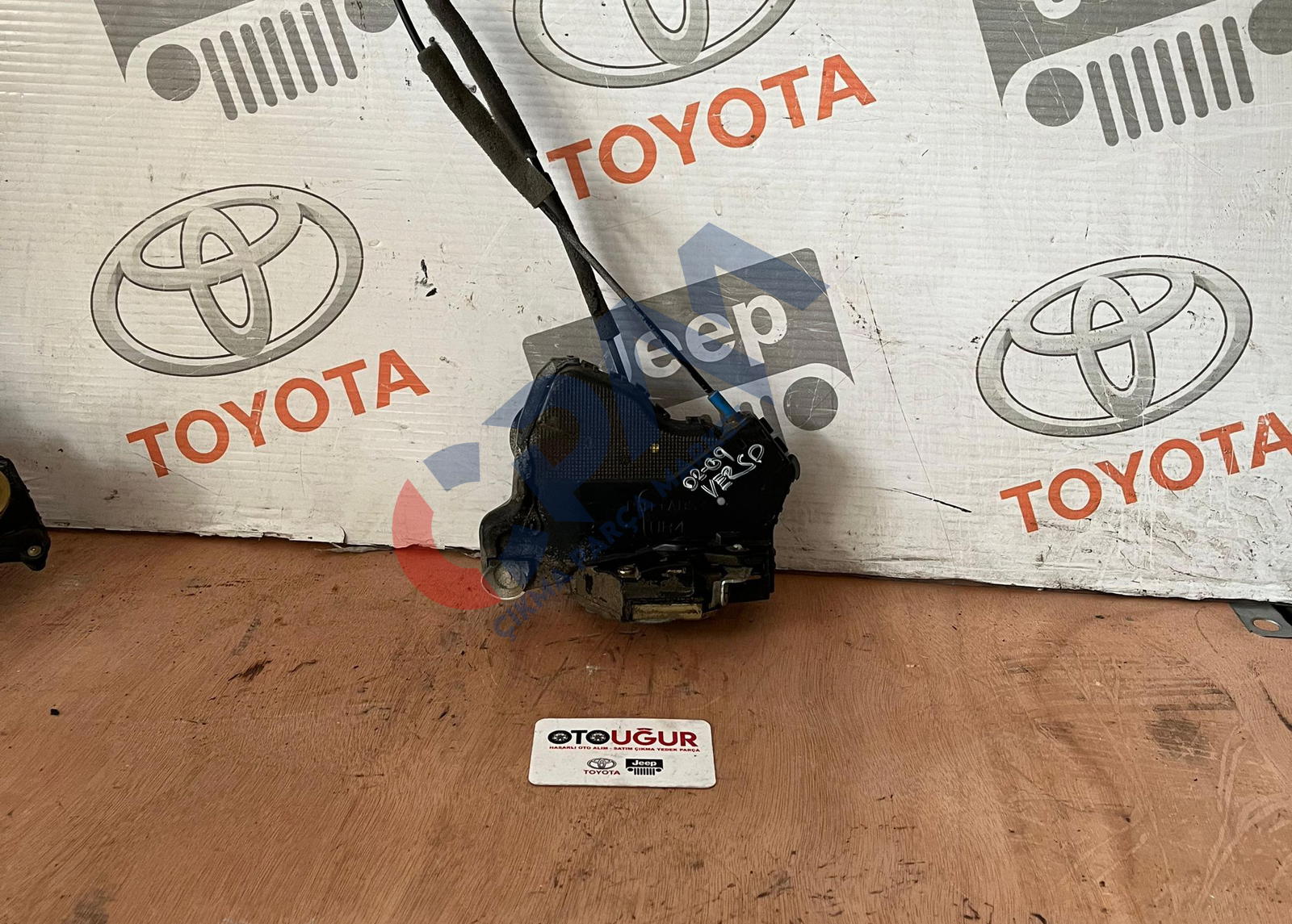 2002 2009 MODEL Toyota Verso SAĞ ÖN KAPI KİLİDİ