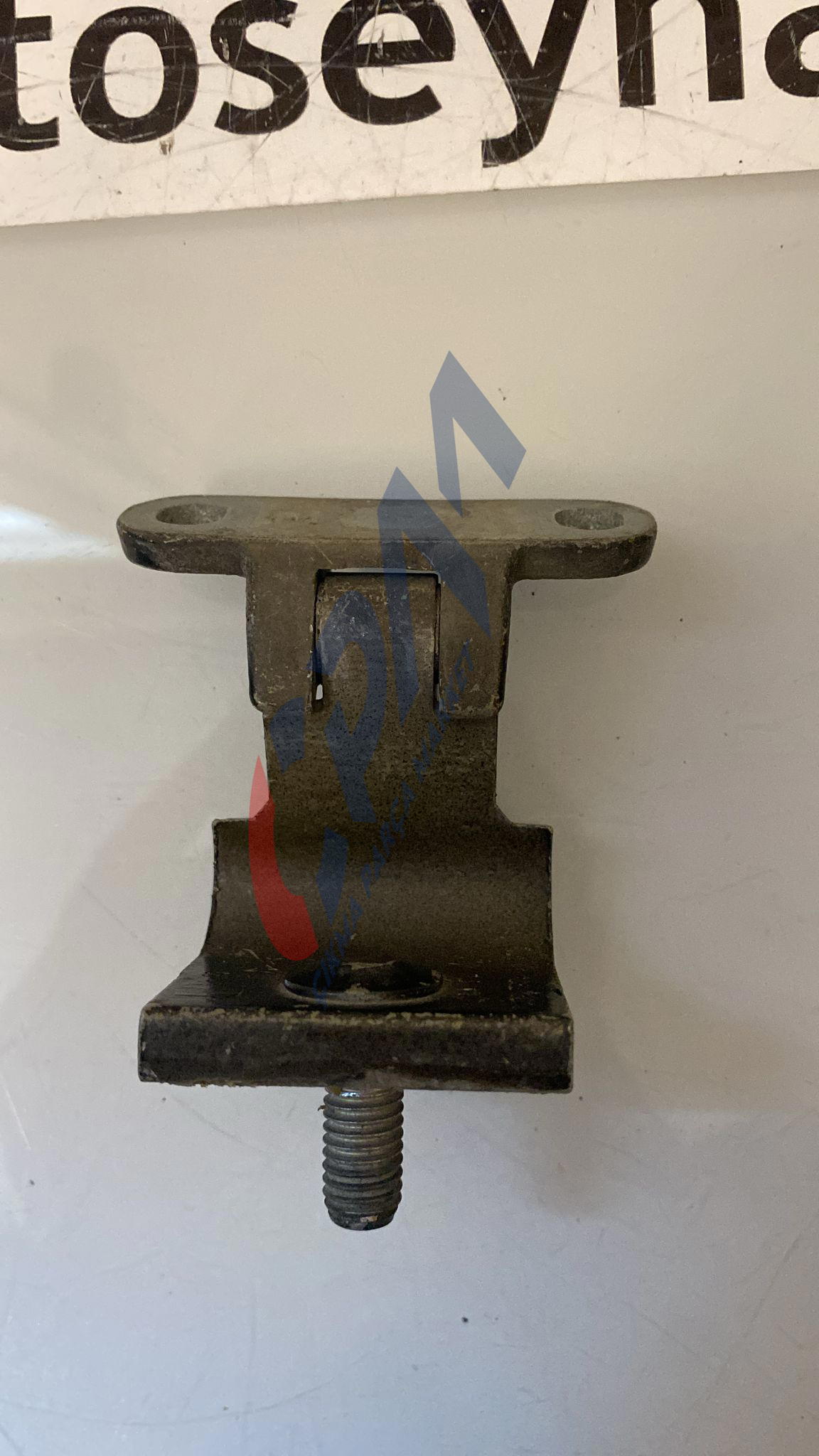 1P0827301 seat leon 2008 sağ sol uyumlu bagaj menteşesi