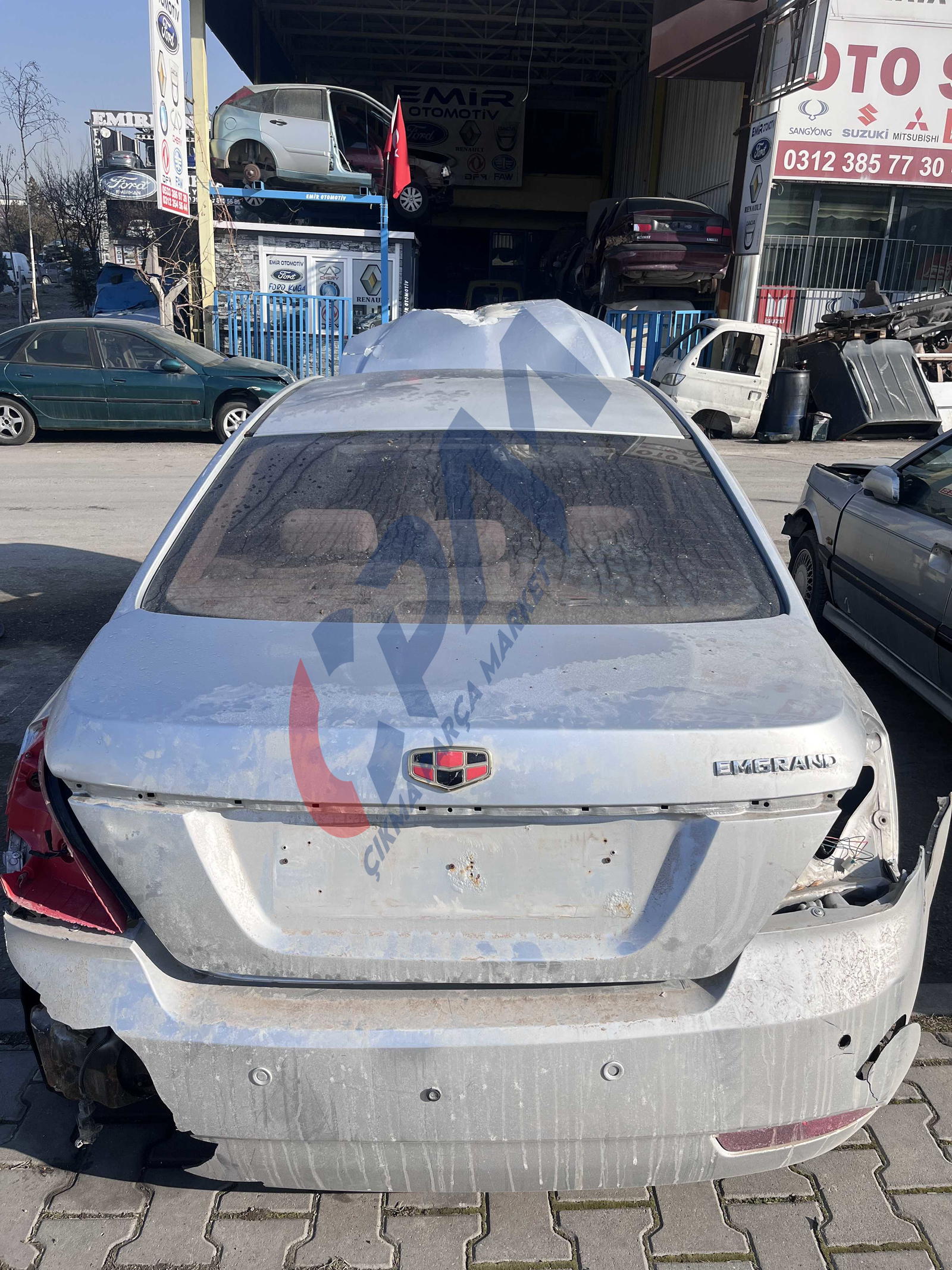 GEELY EMGRAND BAGAJ KAPAĞI