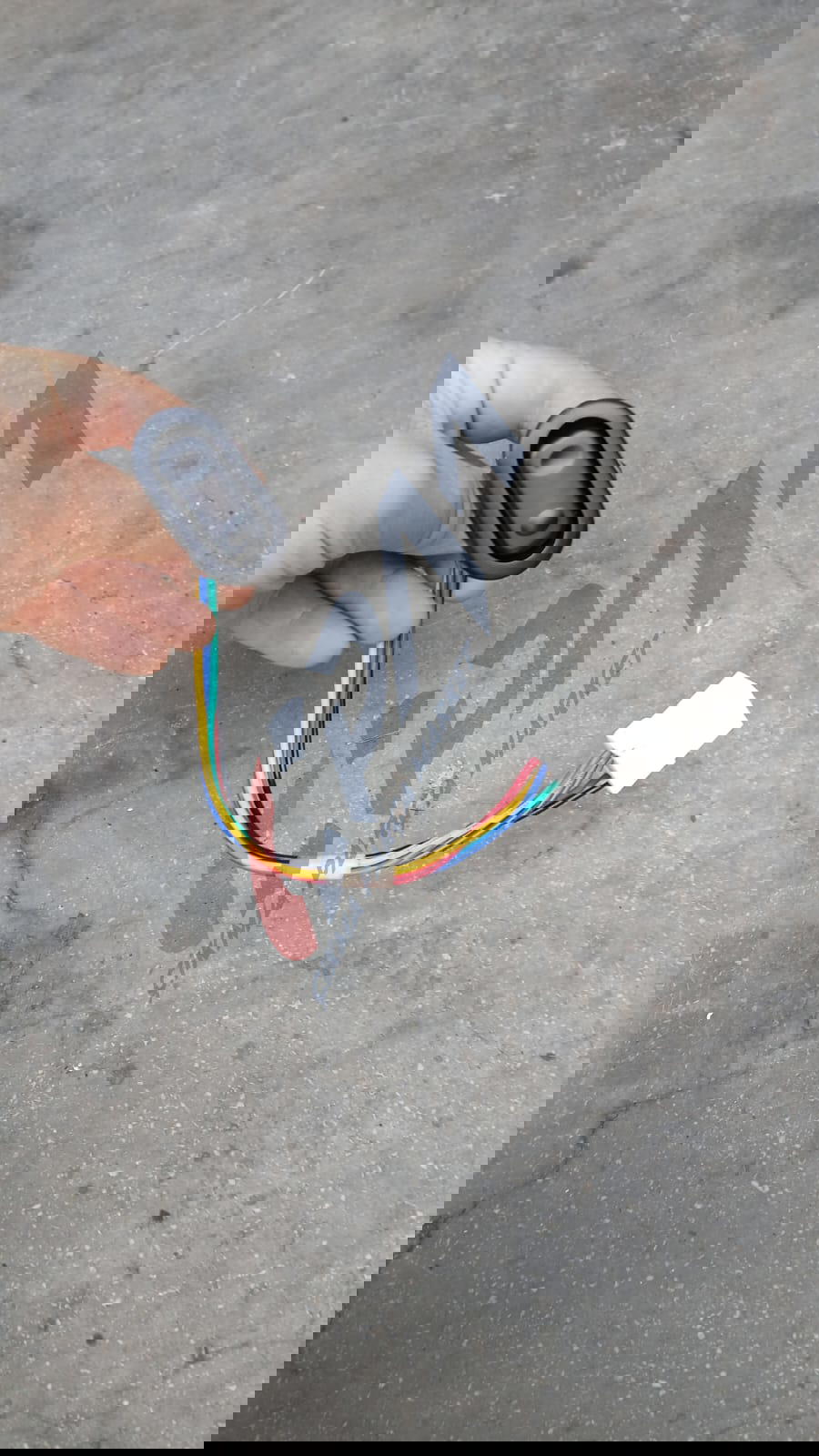 Mazda 626 Tekli Cam Düğmesi