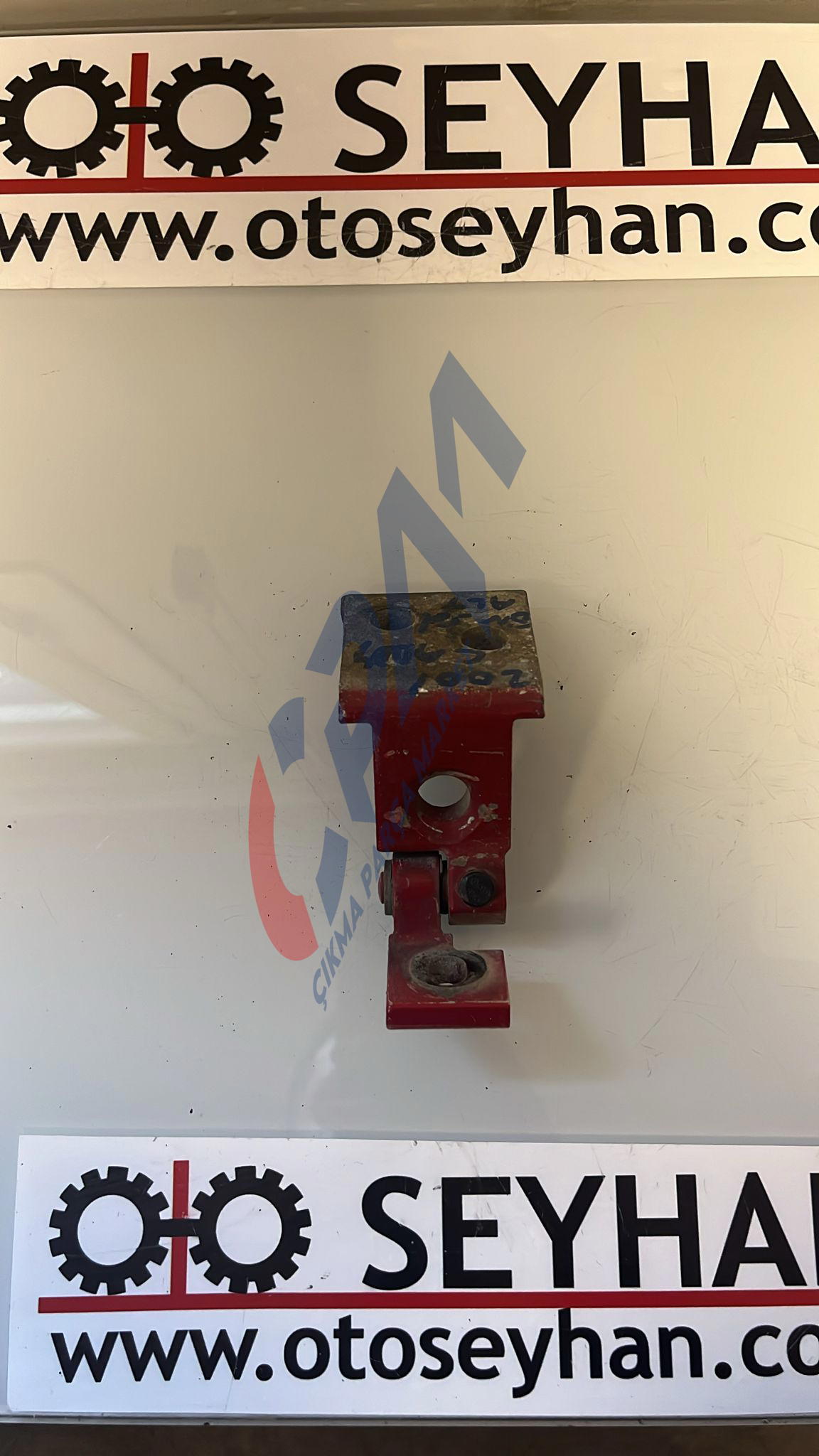 Volkswagen Caddy 2001 sol ön kapı alt menteşesi