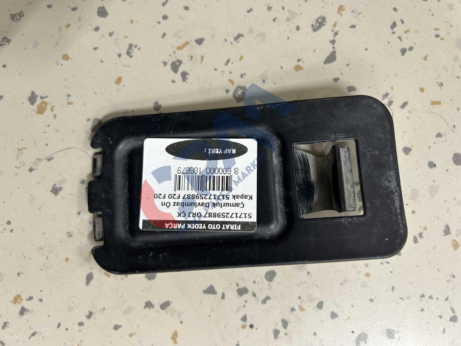 BMW 1 SERISI F20 DAVLUMBAZ KAPAĞI 51717259887