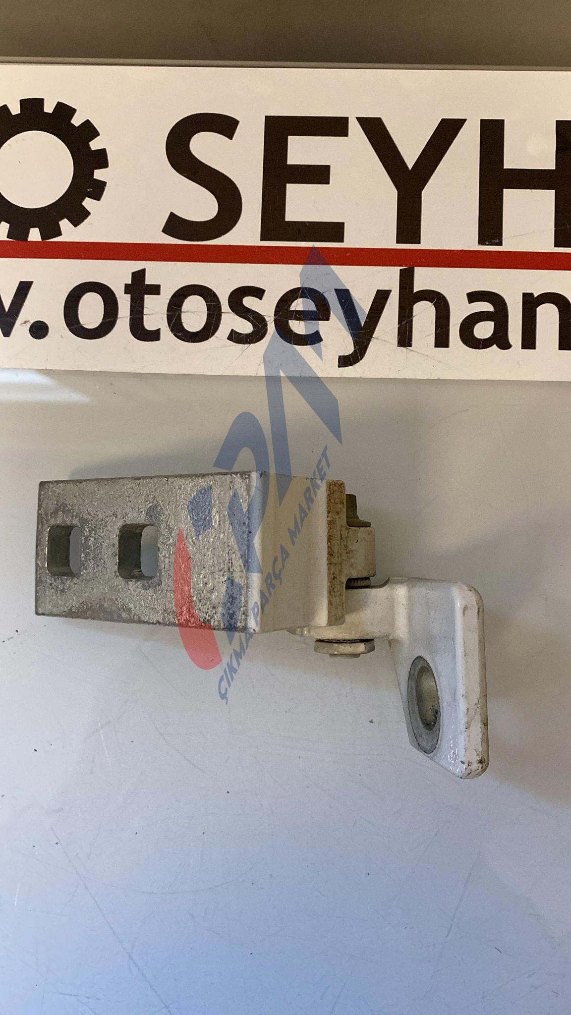 13180565 Opel Corsa D sol ön kapı üst menteşesi