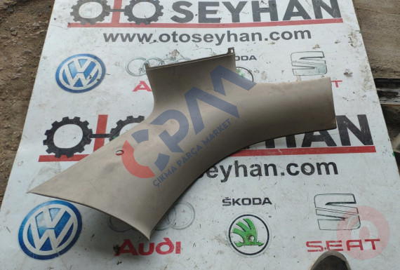 24411784 opel zafira sol arka direk kaplaması