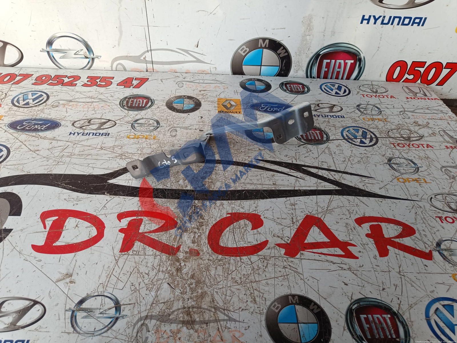 Renault Clio 5 Kaput Menteşesi