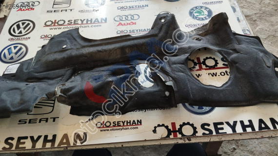 5Wb863353 Skoda Octavia 2021 ön cam eleği keçesi