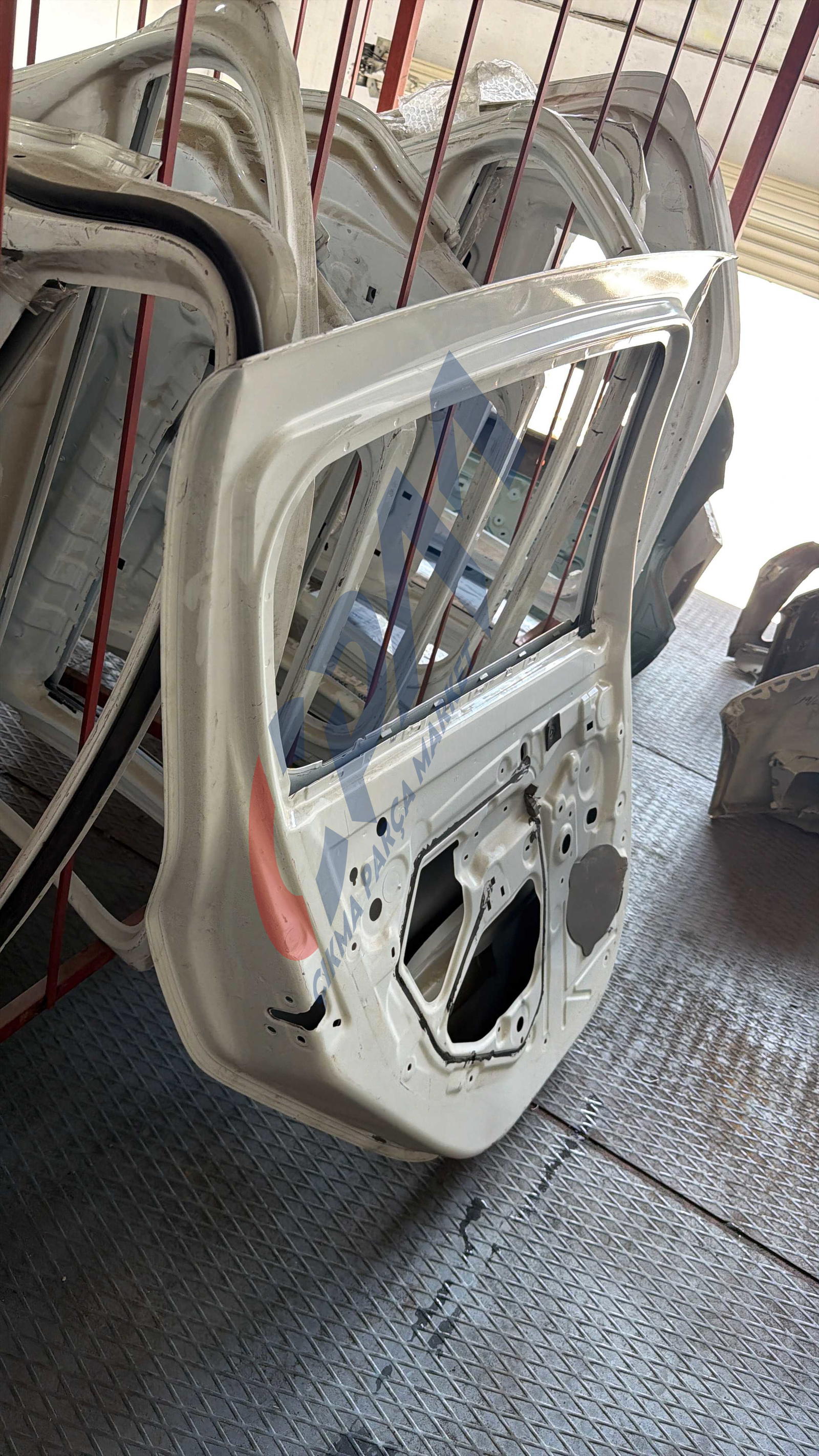 2014 2019 DACIA SANDERO STEPWAY SOL ARKA KAPI