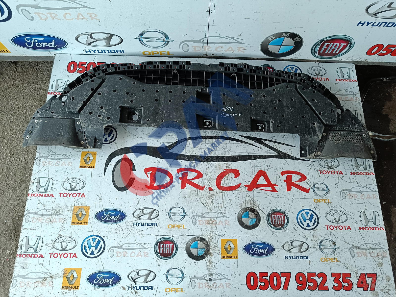 Opel Corsa F Motor Alt Muhafaza A009HJ 01