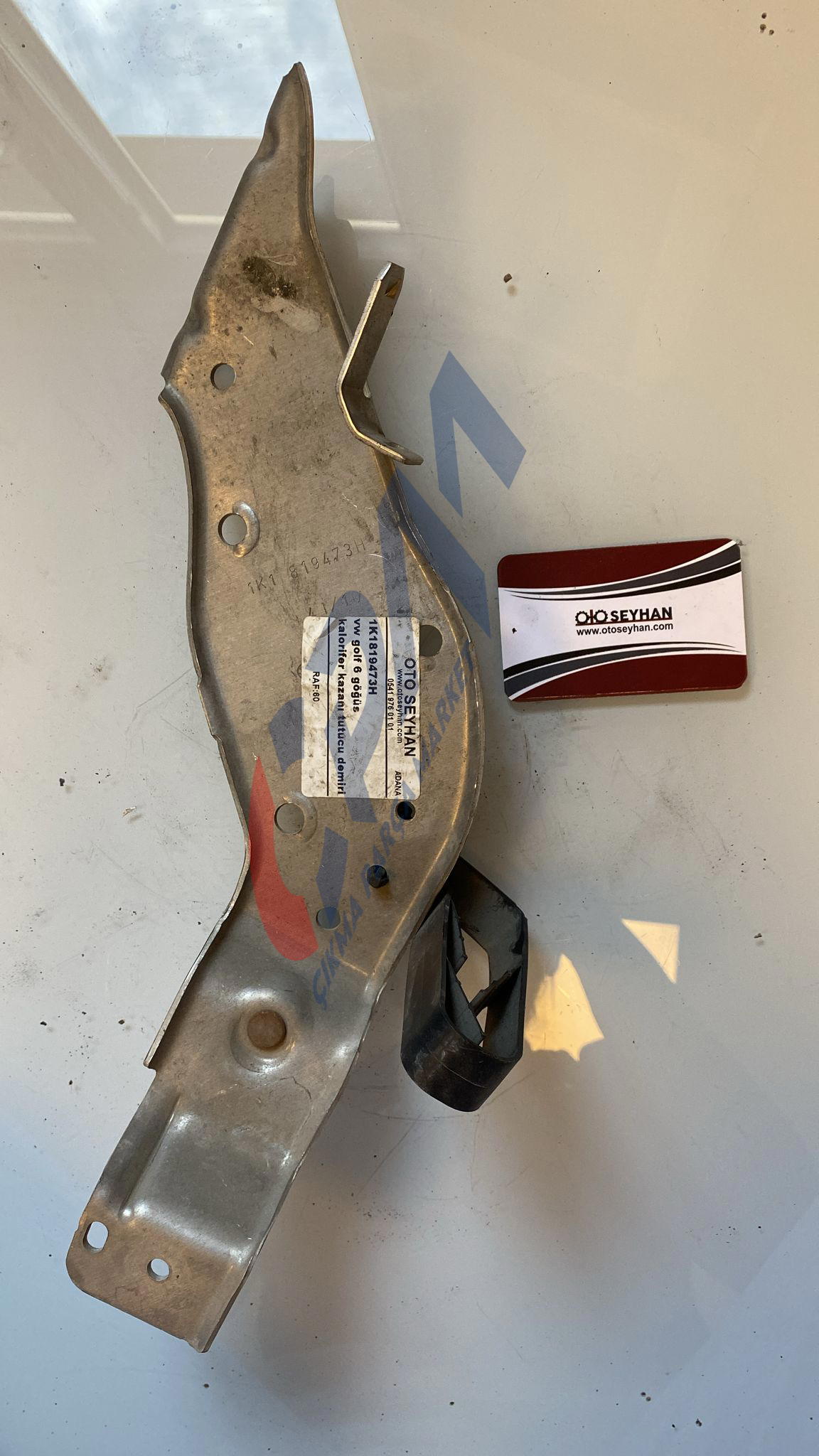 1K1819473H golf 6 jgöğüs kalorifer kazanı bağlantı ayağı